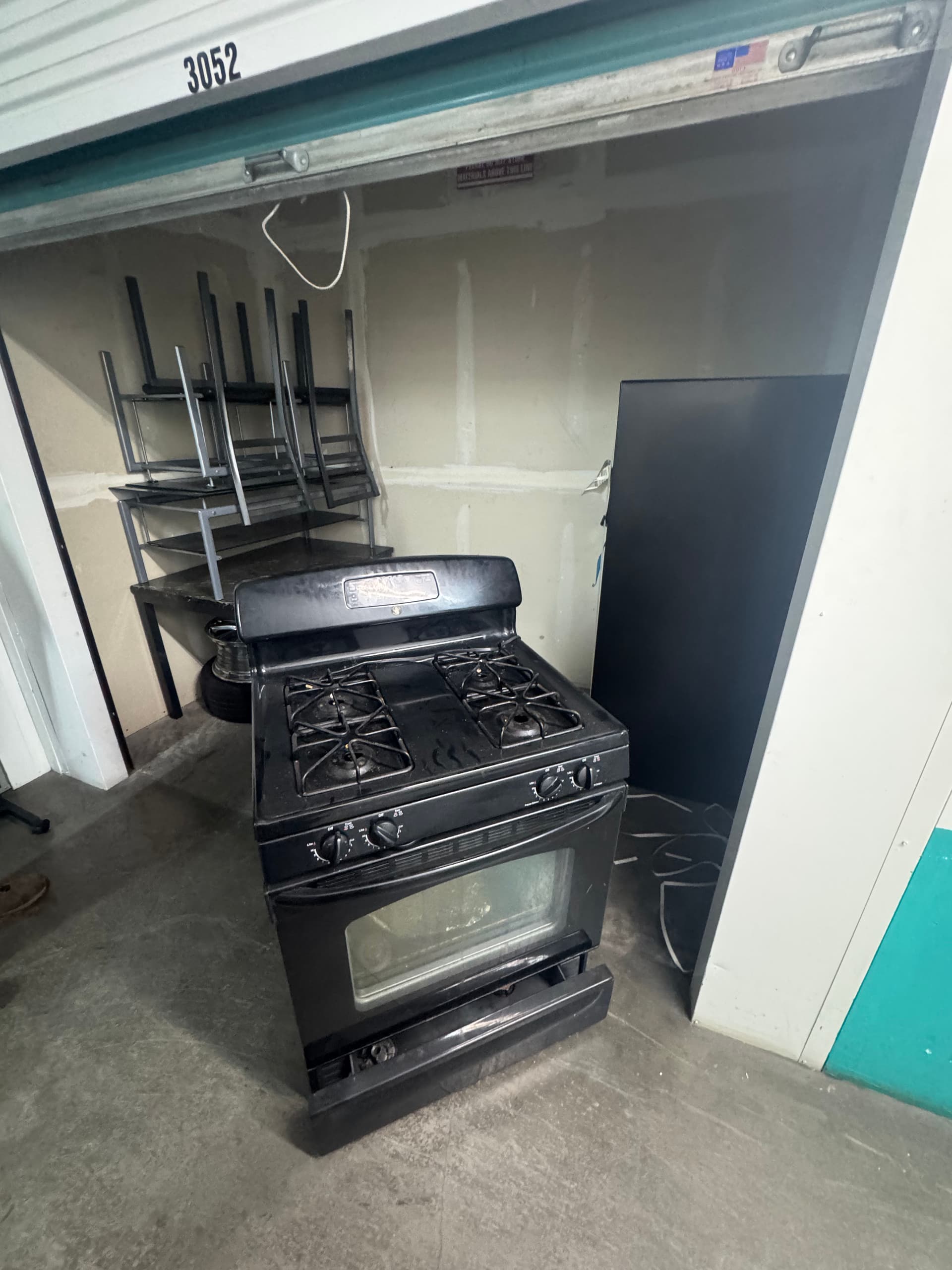 Storage Unit Cleanout Completed in Gardena CA image
