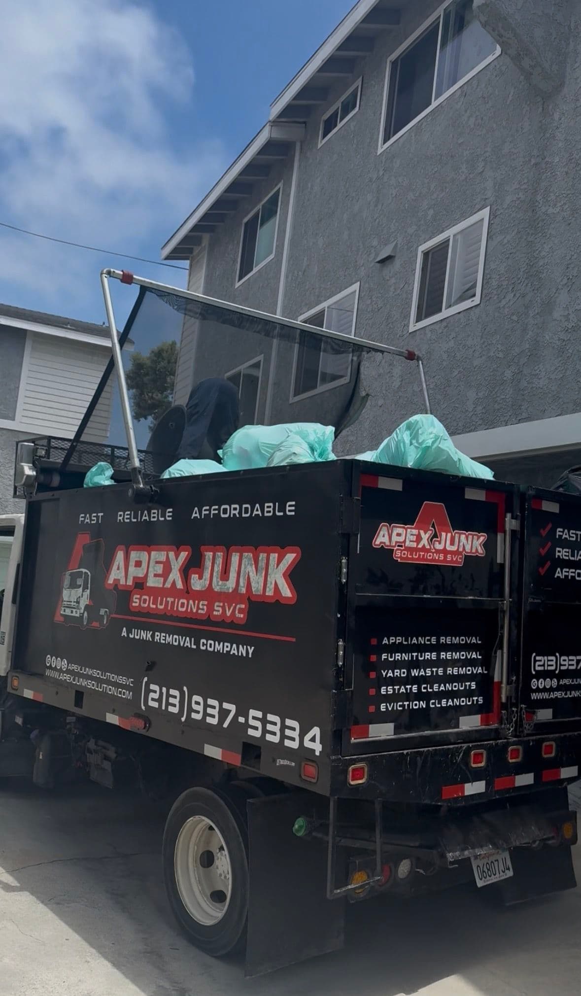 Redondo Beach Condo Cleanout After 3 Years of Buildup image