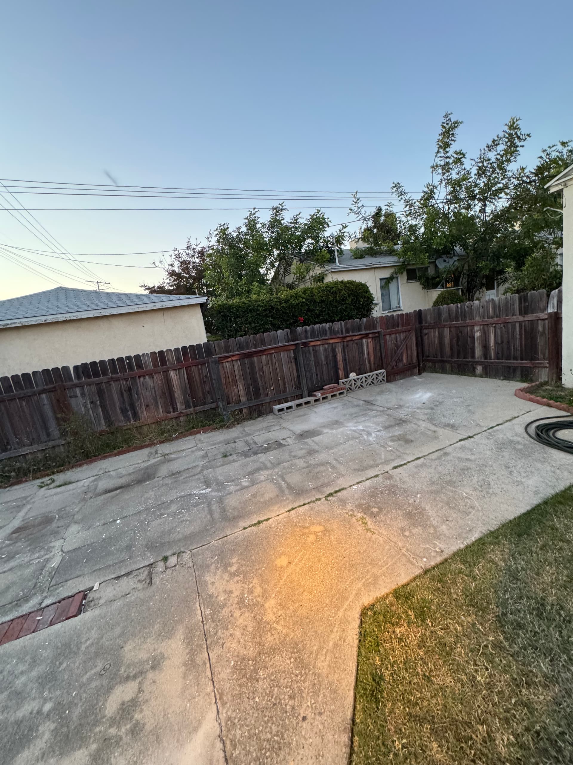 Gallery photos for Heavy Construction Debris Removal Done Fast in Sawtelle: Image #4