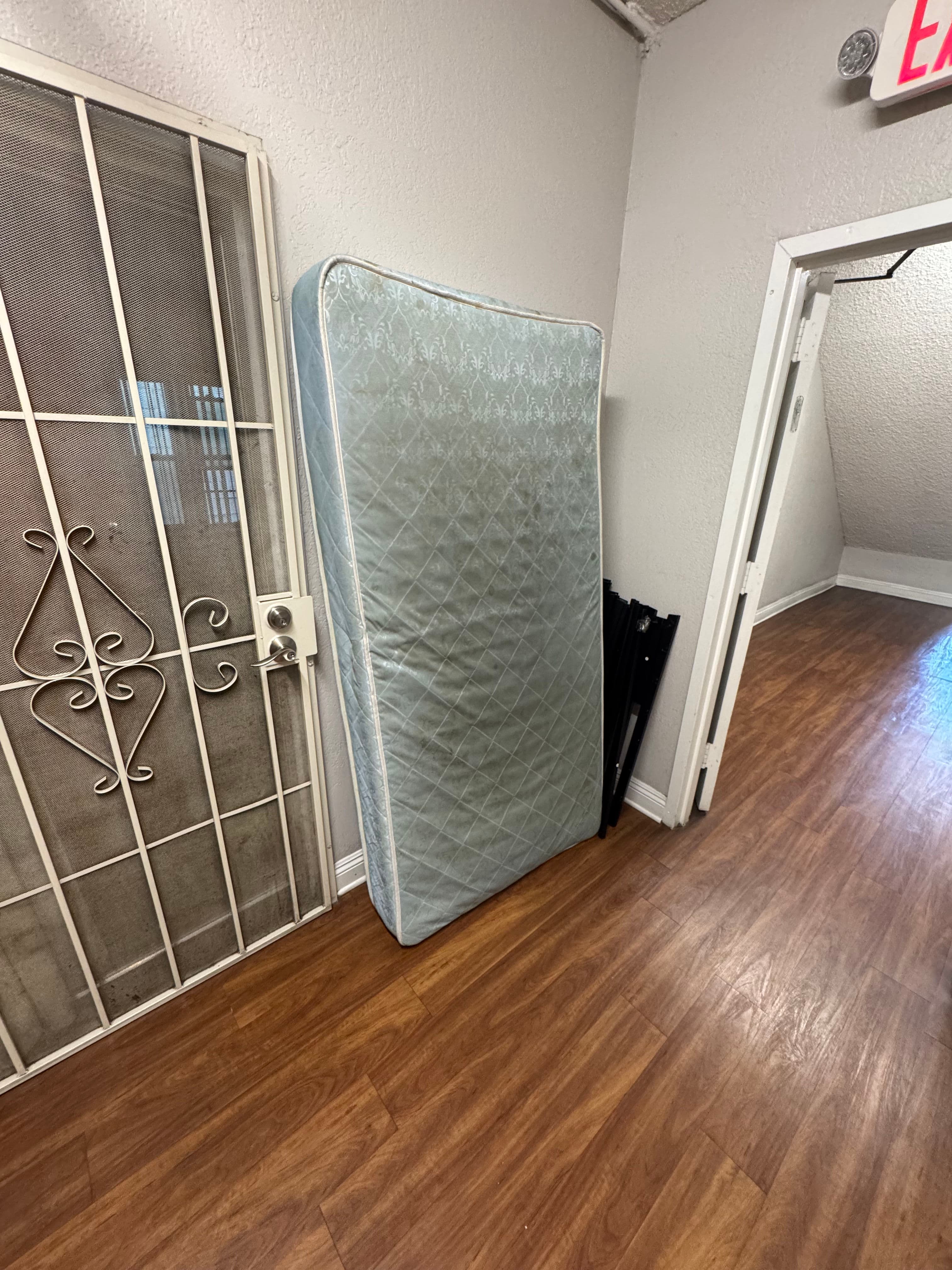Project Mattress Pickup Done Right in Los Angeles Thai Town image