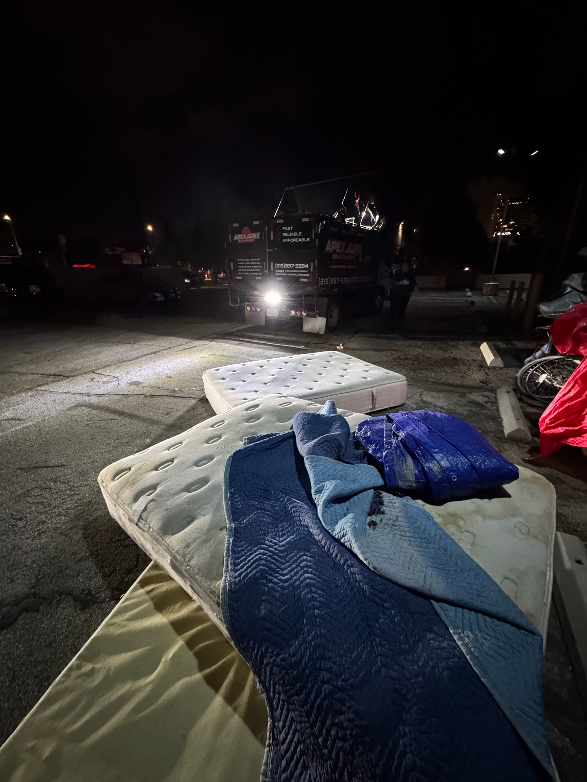 Gallery photos for Late-Night Production Cleanout in Sawtelle Los Angeles: Image #2