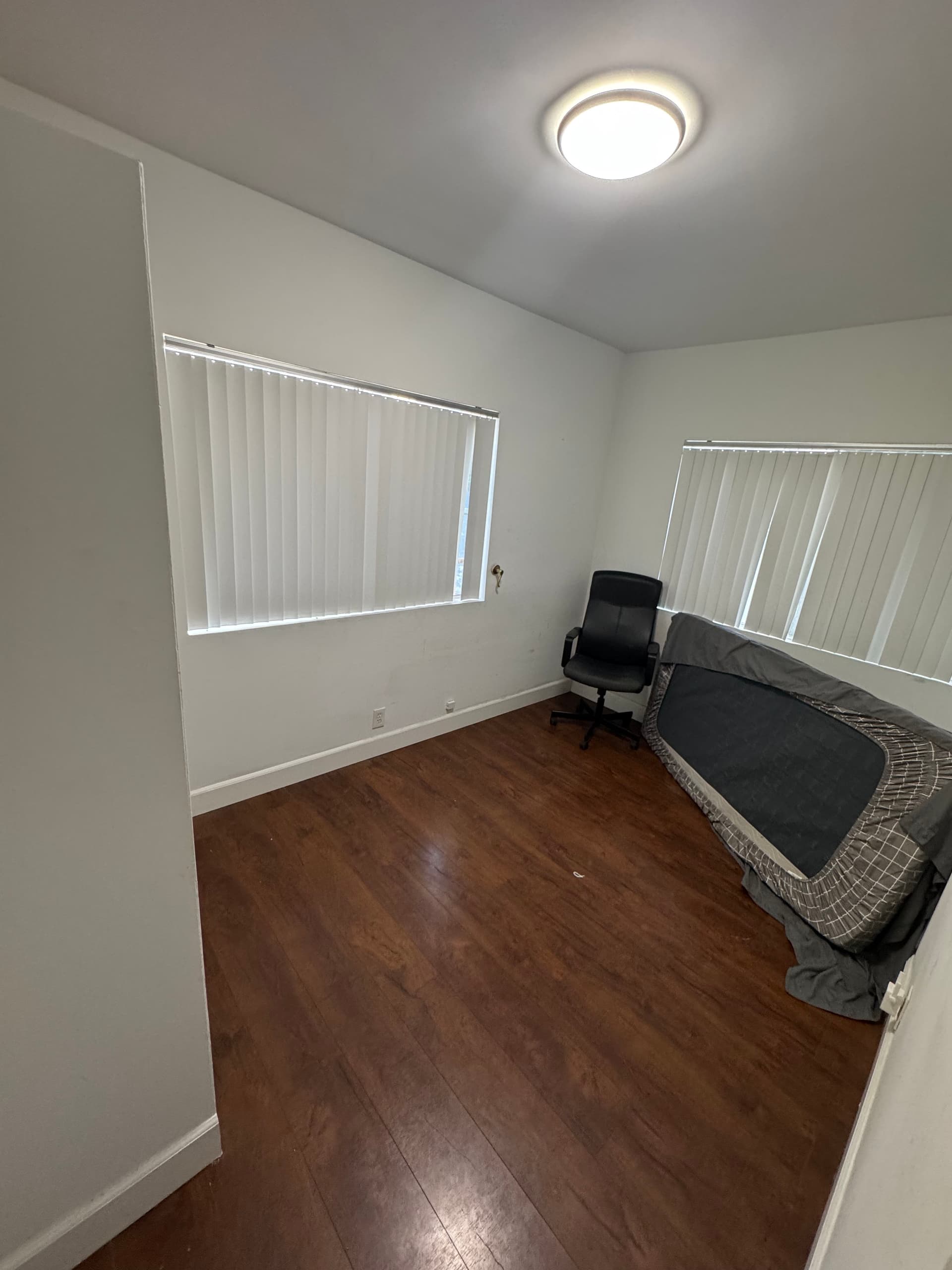 Gallery photos for Small Furniture Removal Clears Out a Full Room in Los Angeles: Image #3