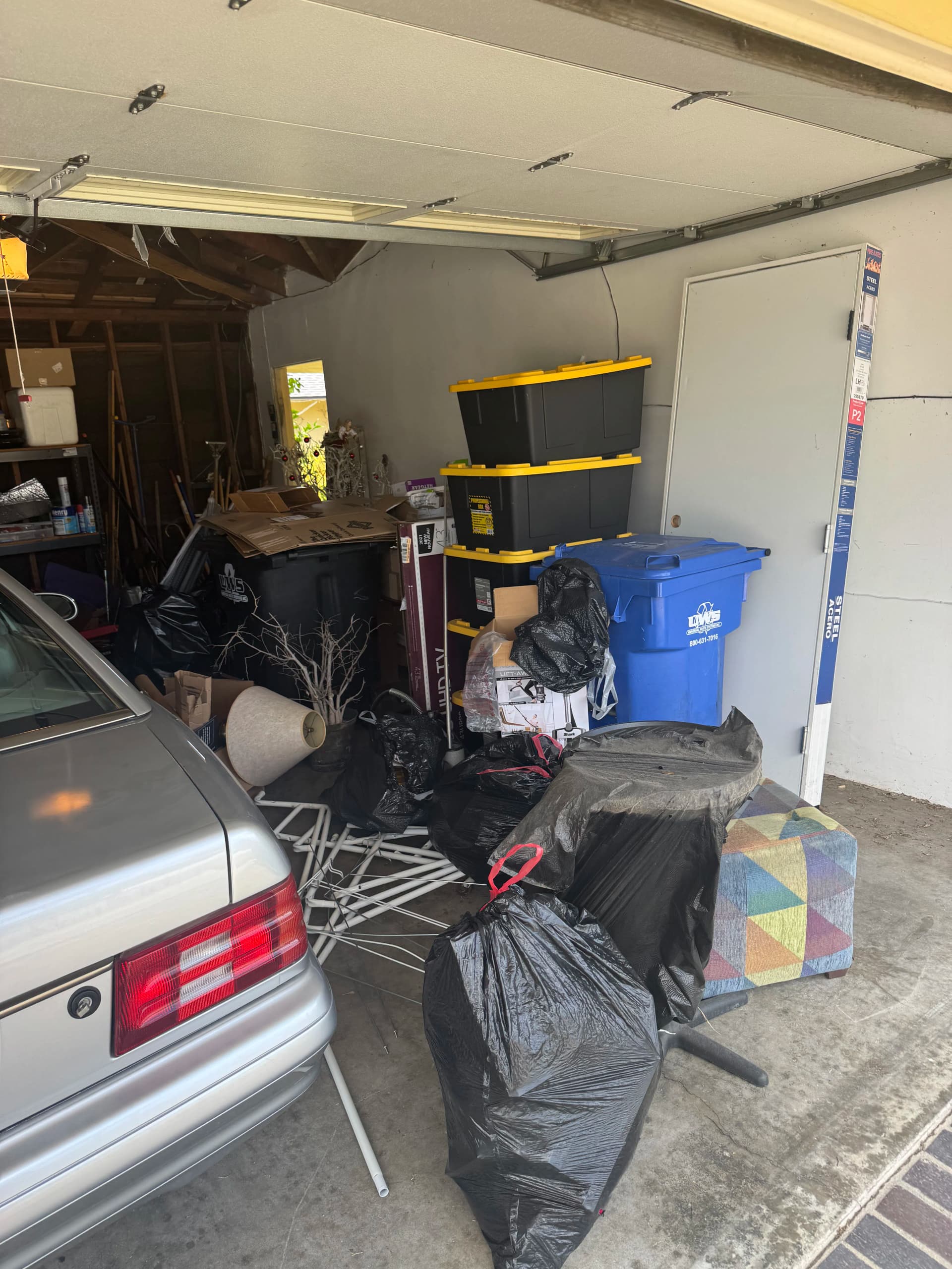 Gallery photos for Garage Cleanout Gets It Done in Baldwin Hills: Image #2