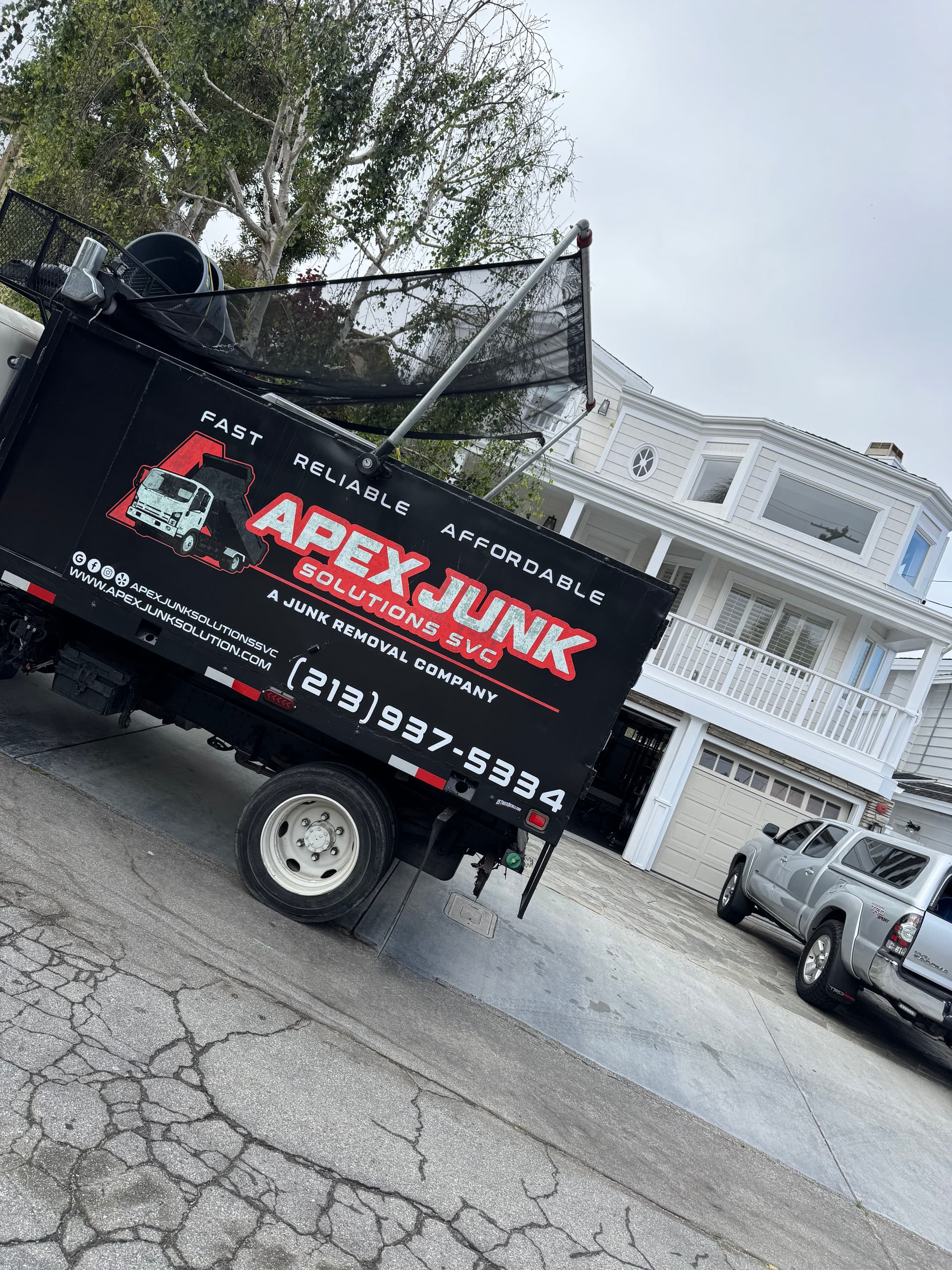 Gallery photos for Washer and Dryer Removal Done Right in Manhattan Beach: Image #3