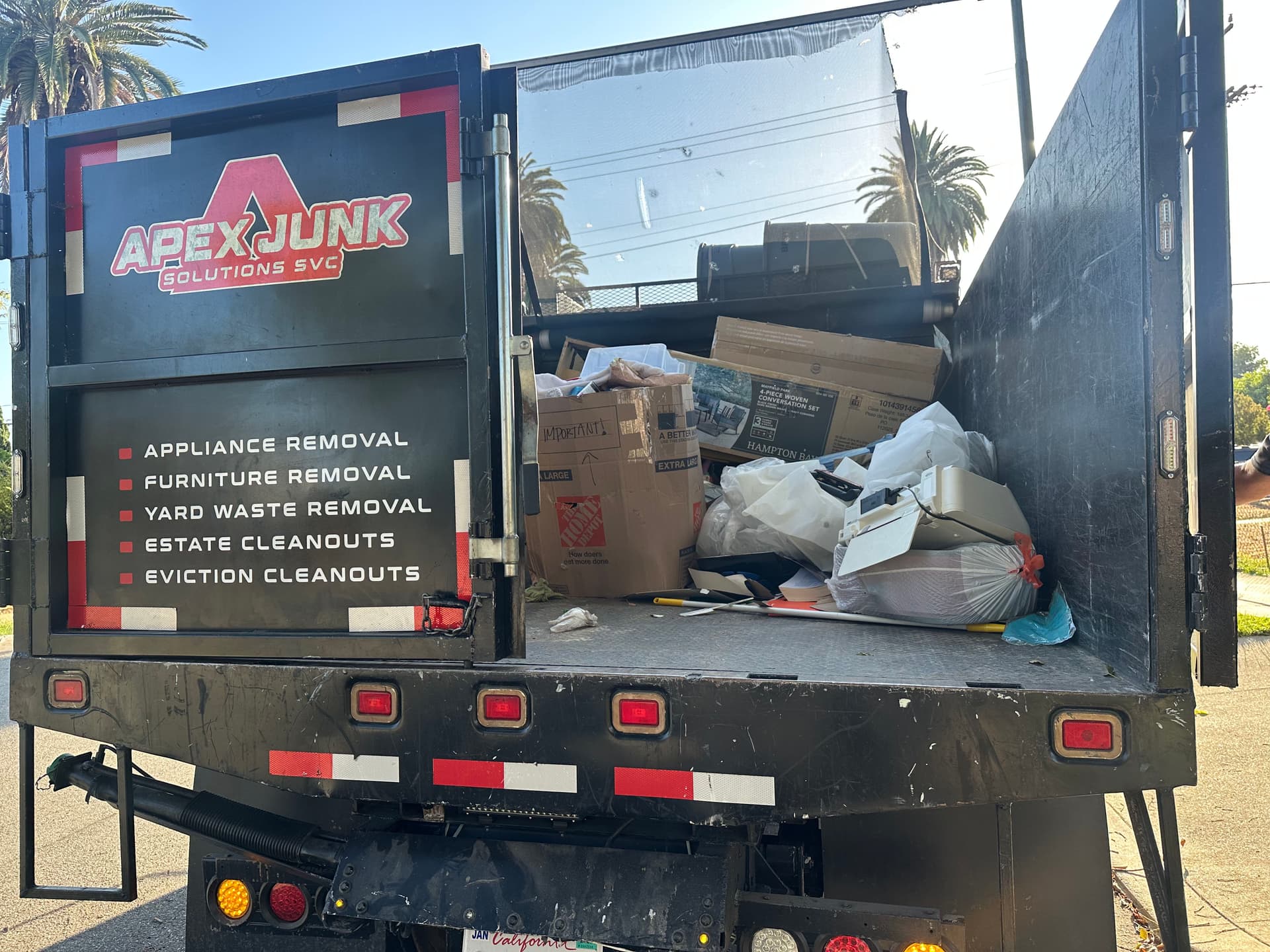 Gallery photos for Driveway Junk Removal Clears Out a Packed Pomona Property: Image #3