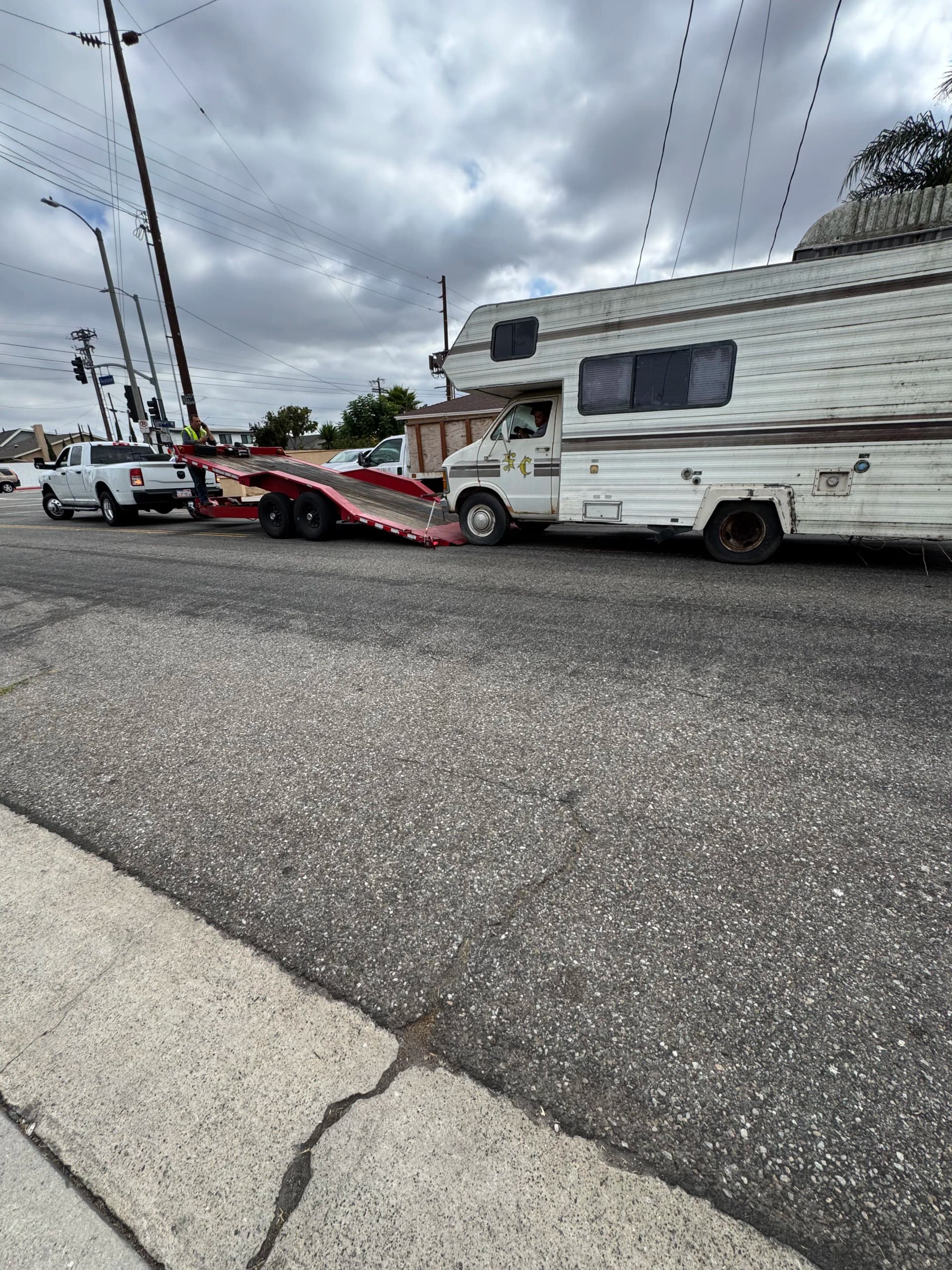 Gallery photos for Old RV Removed From Los Angeles Property in 90744: Image #1