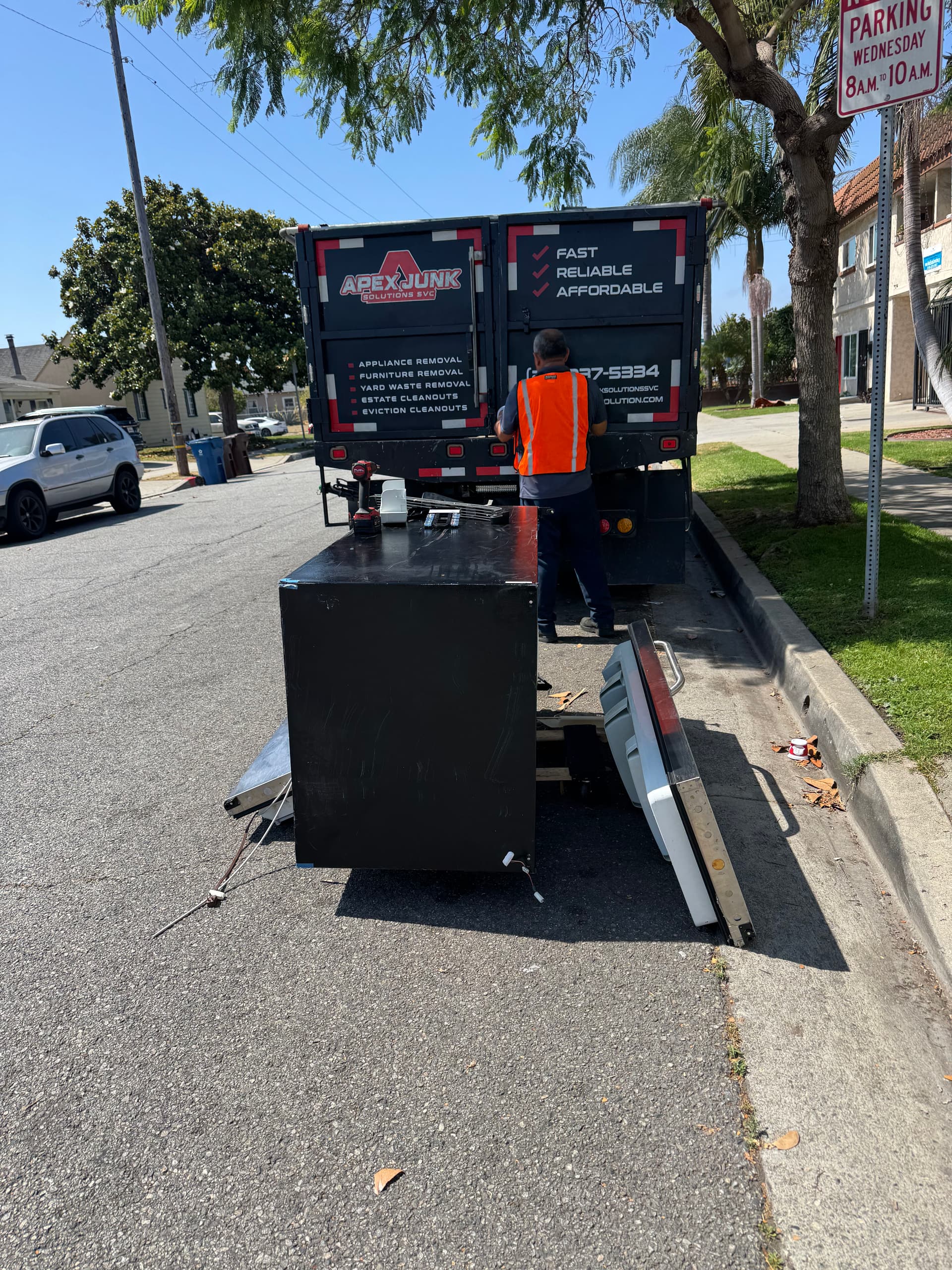 Fridge Removal Down a Flight of Stairs in Hawthorne CA image