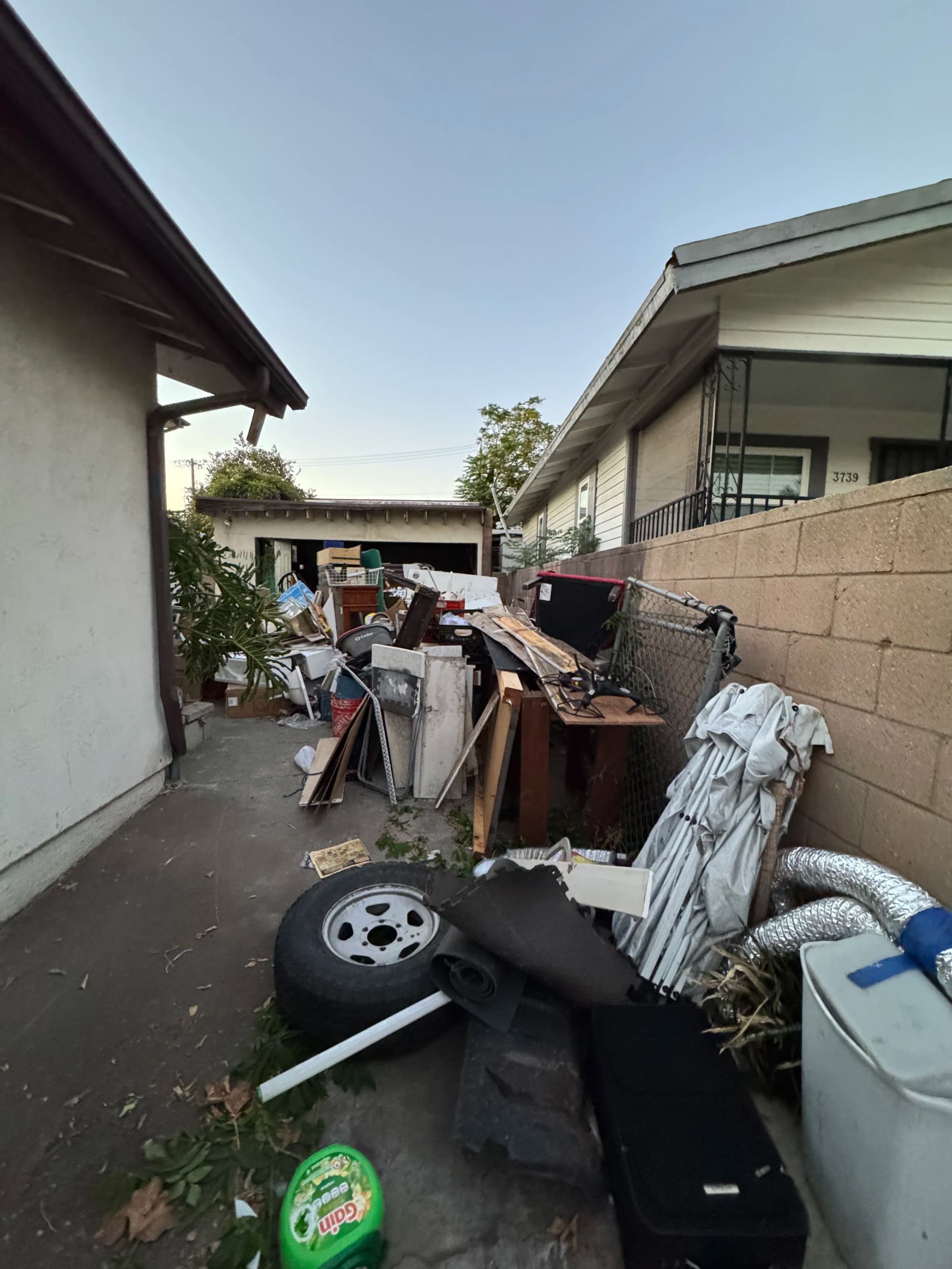 Late-Night Residential Junk Removal in Los Angeles 90063 image