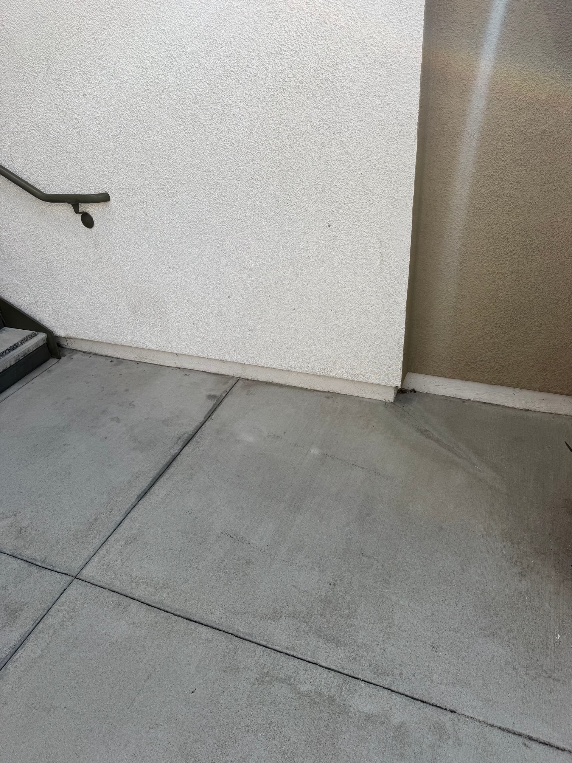 Gallery photos for Recliner Hauled Down 3 Flights of Stairs in Santa Fe Springs: Image #1