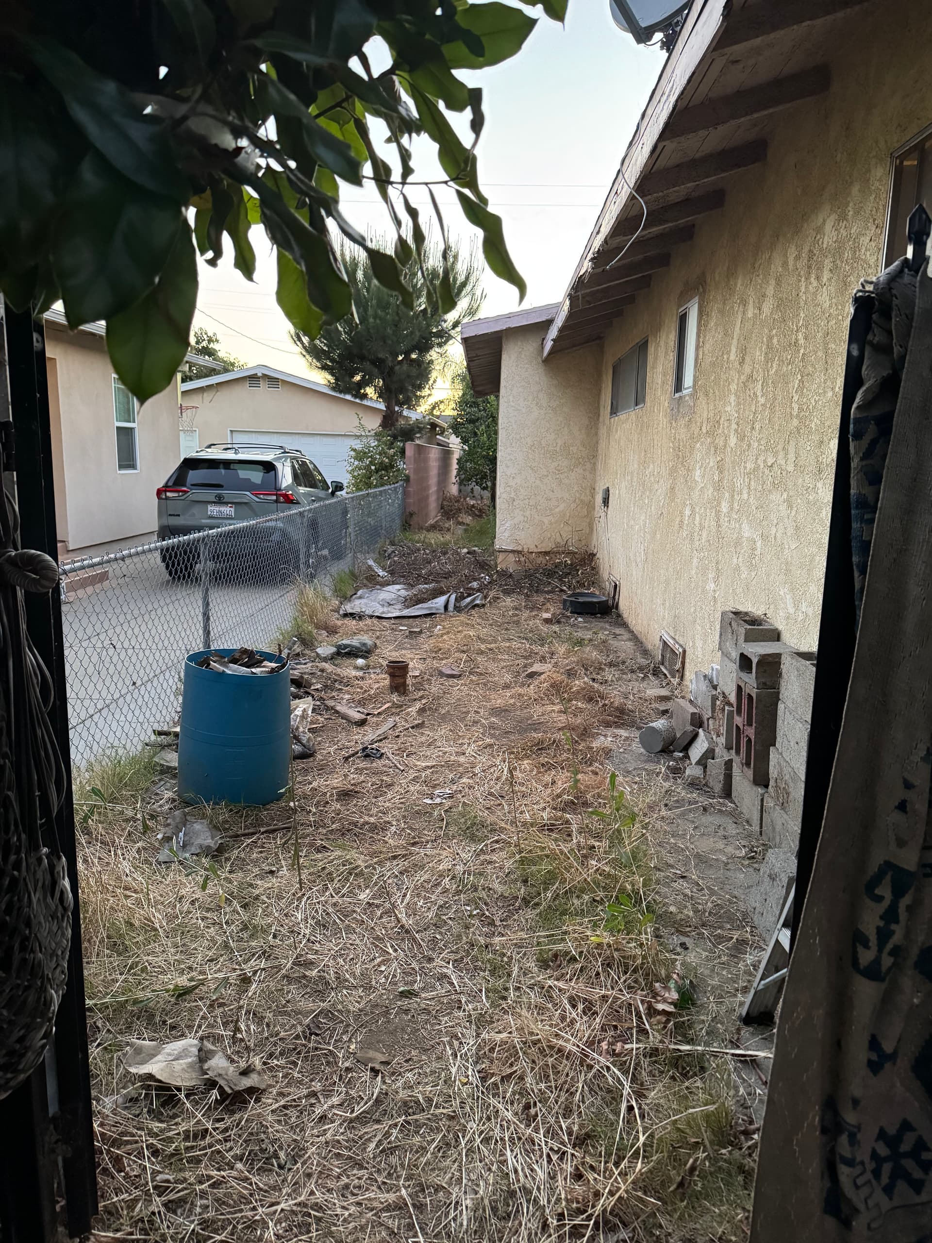 Gallery photos for Full Yard and Driveway Cleanout in Montebello CA: Image #5
