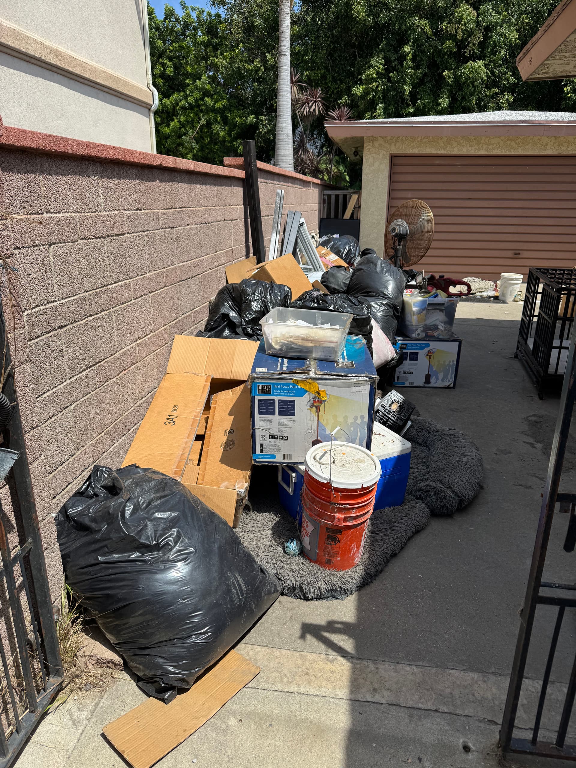 Gallery photos for Driveway Cleanout Clears the Way in Downey CA: Image #2