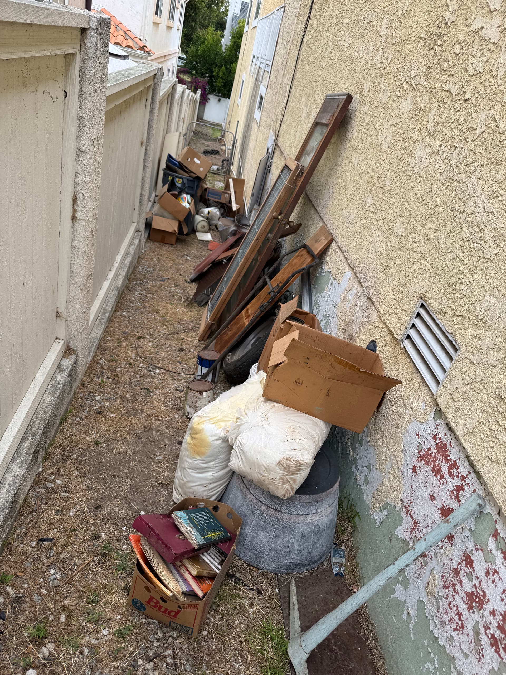 Gallery photos for Crawl Space Cleanout for a Contractor Partner in Redondo Beach: Image #5