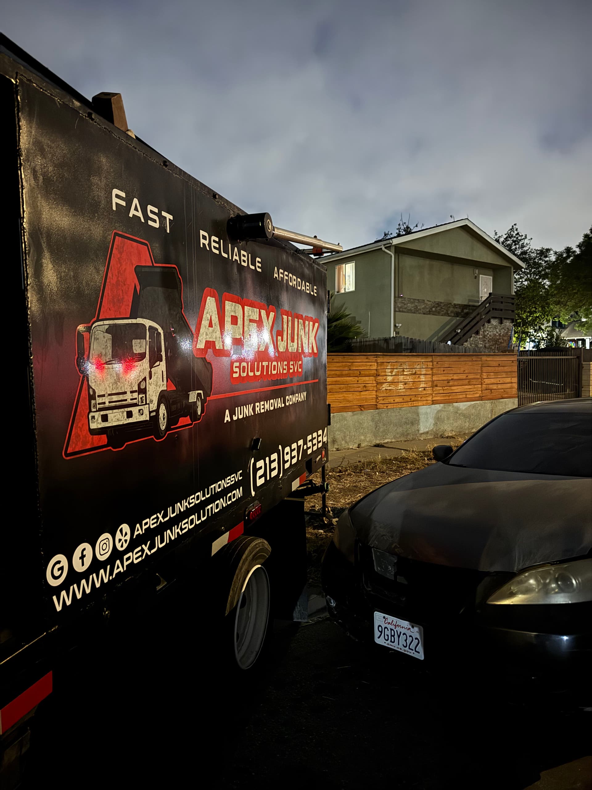 Late Night Curbside Junk Removal in Los Angeles CA 90003 image