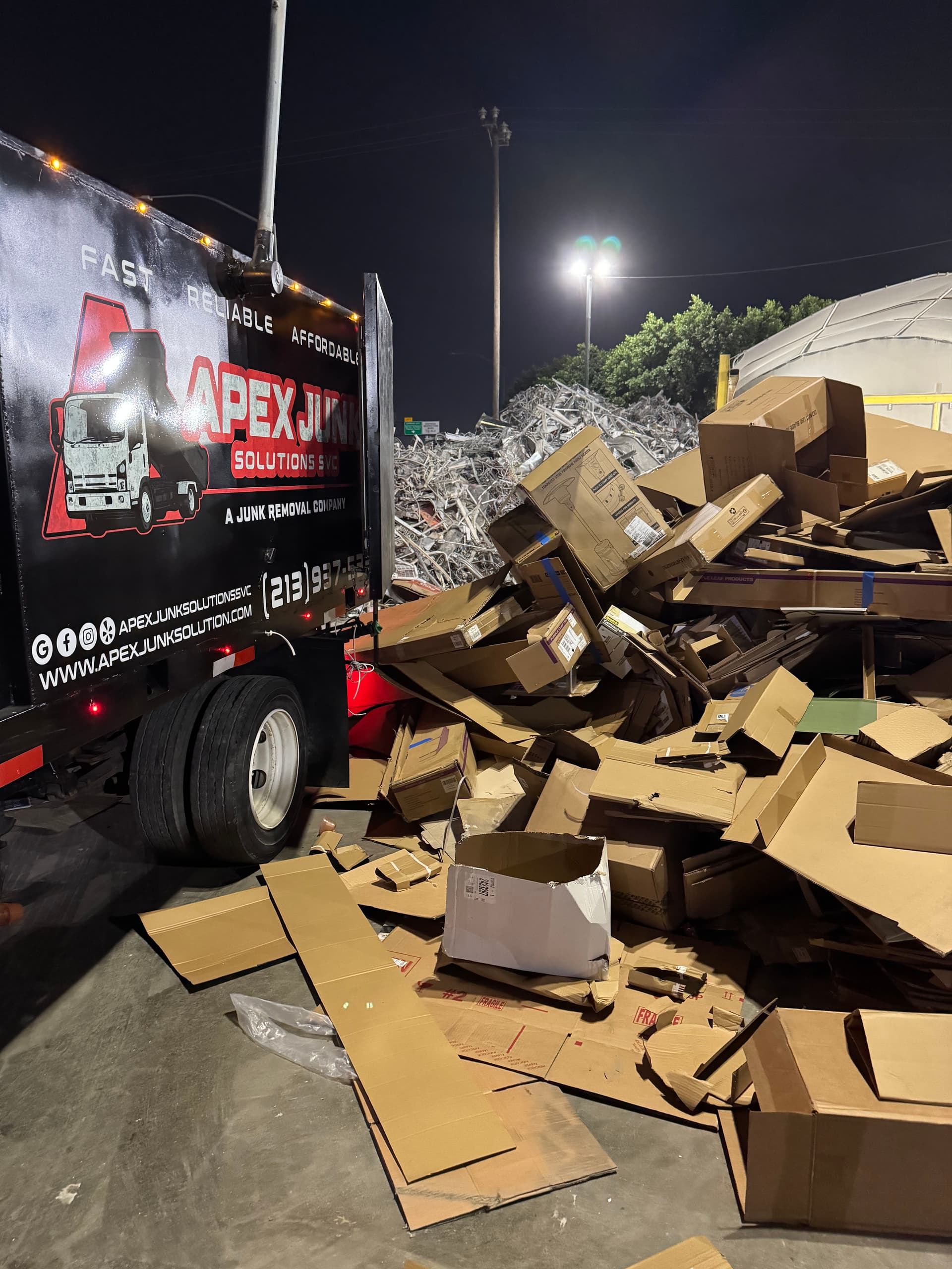 Gallery photos for North Hollywood Garage Cleanout - Boxes and Bins Gone Same Day: Image #5