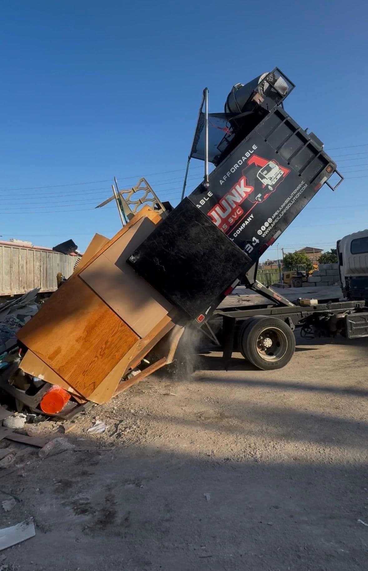 Gallery photos for Full Garage Cleanout Completed in Ladera Heights Los Angeles: Image #4