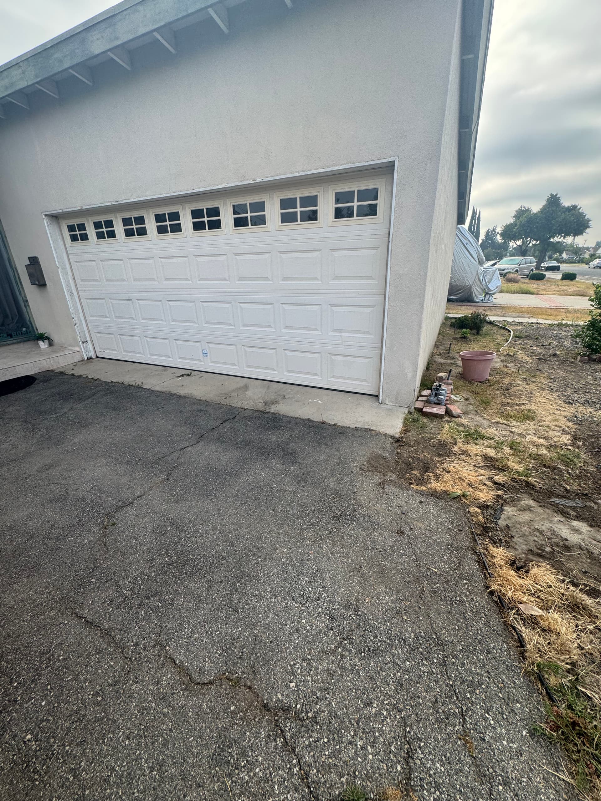 Gallery photos for Heavy Mobility Scooters and Semi Tires Cleared Out in Fullerton: Image #4