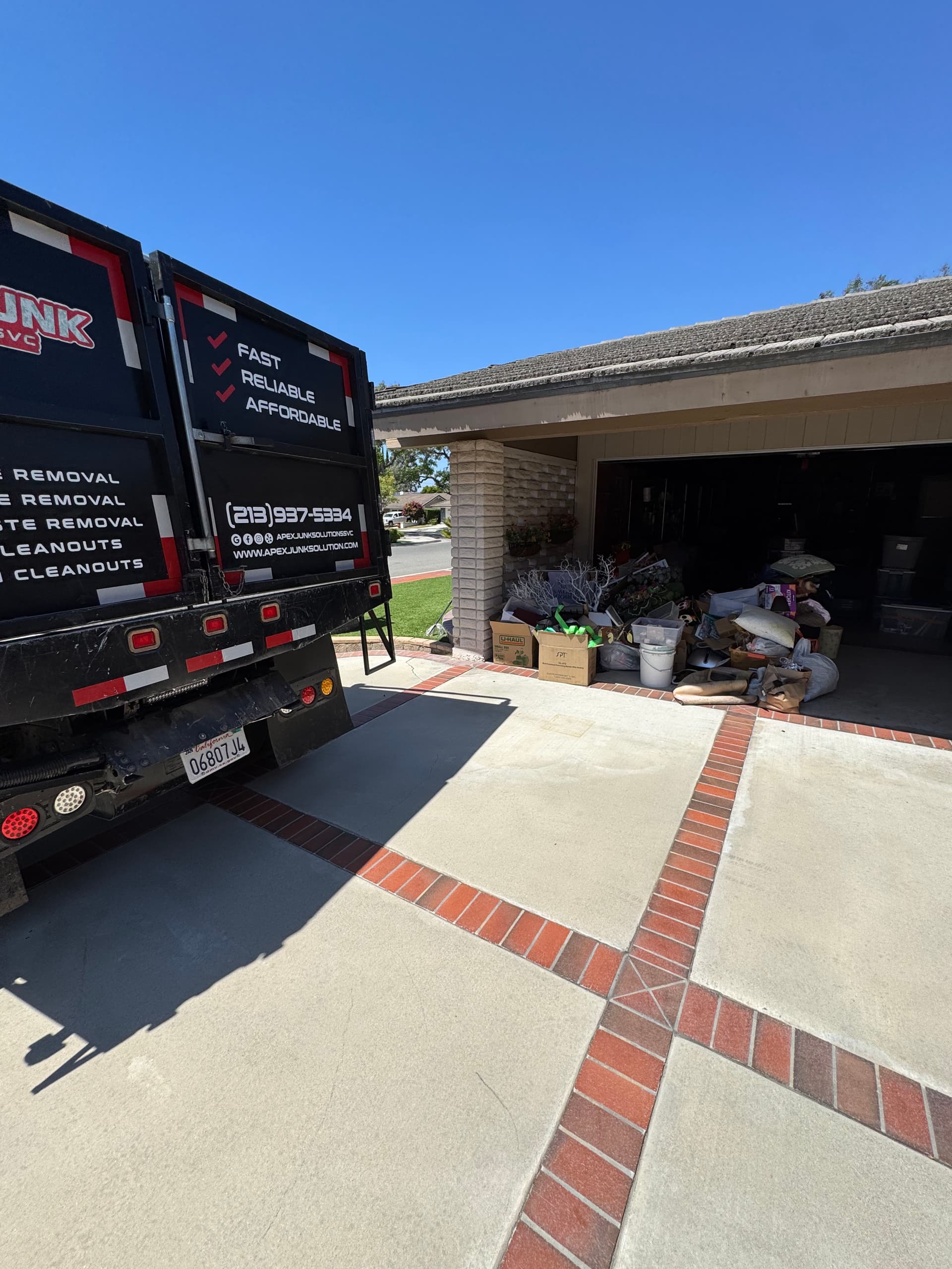 Gallery photos for Estate Garage Cleanout in Cerritos Gets the Full Treatment: Image #1