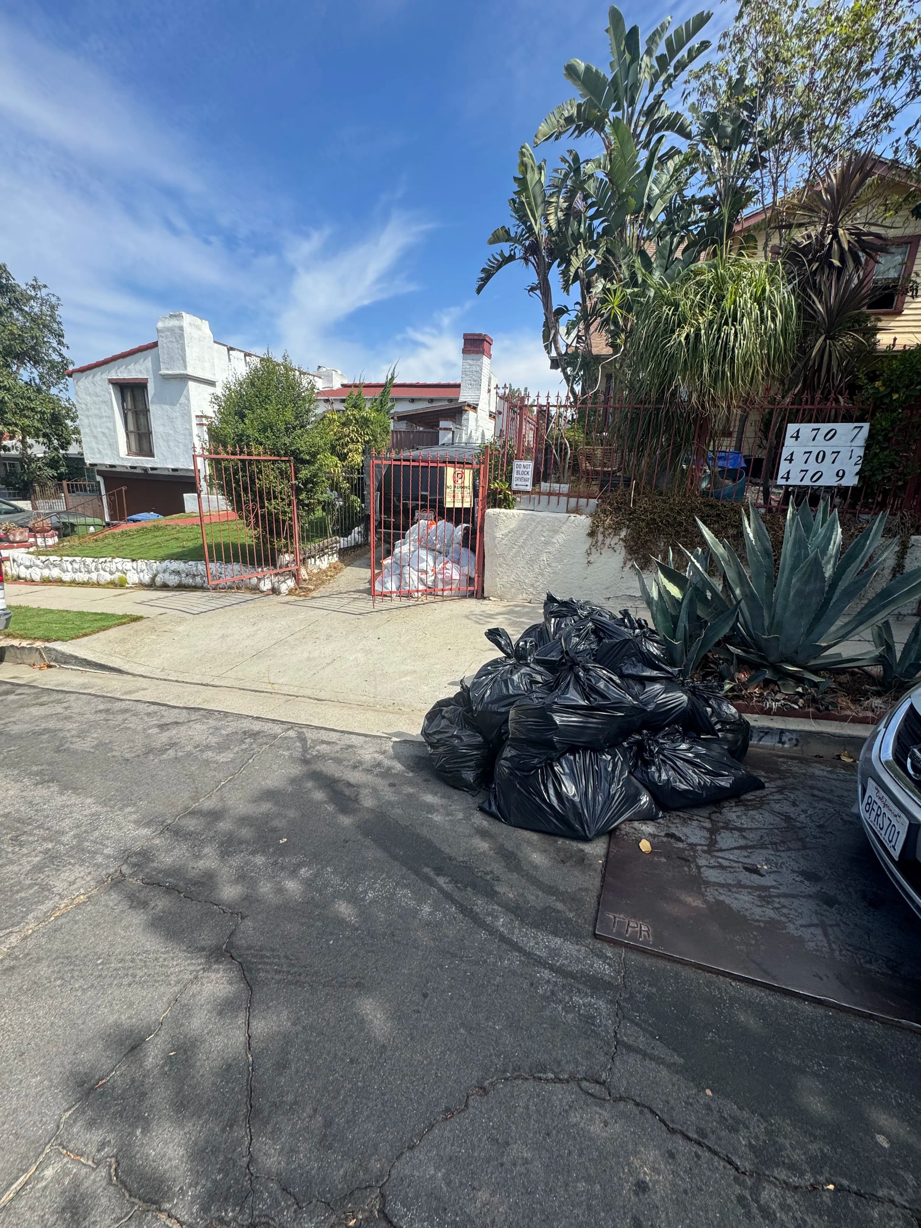 Project Bulk Trash Bag Removal Cleared Out Fast in Los Angeles image