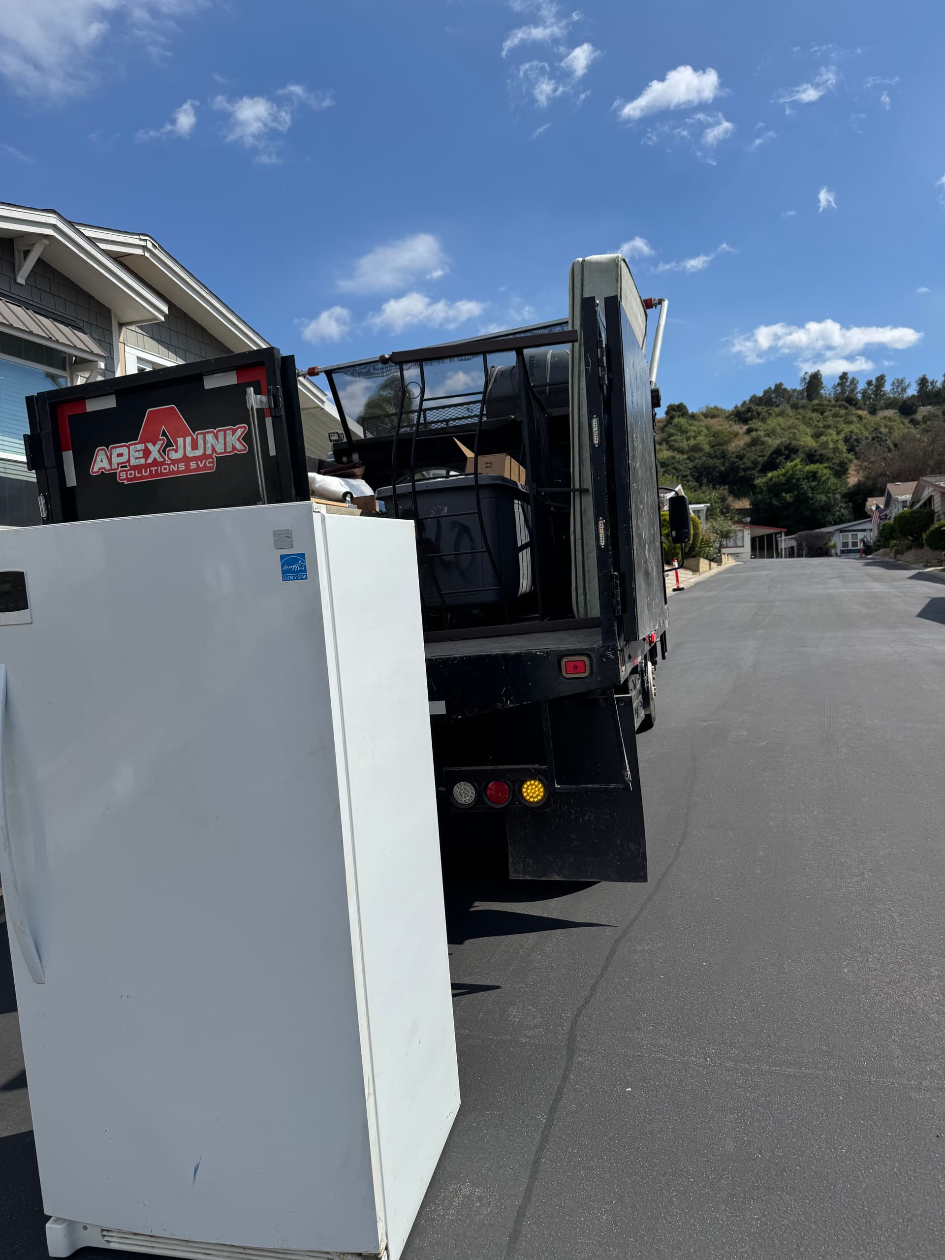 Gallery photos for Refrigerator Removal at a Hacienda Heights Mobile Home Park: Image #1