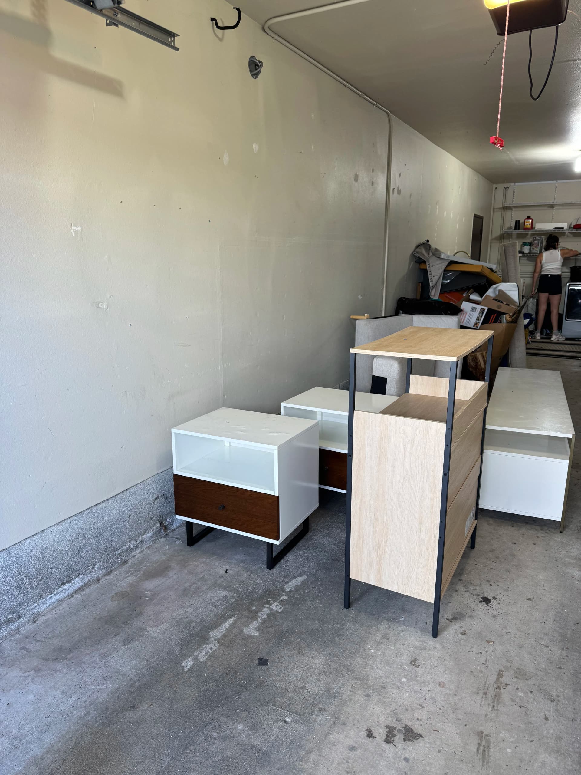 Gallery photos for Girls Get It Done - Garage Cleanout in Seal Beach: Image #2
