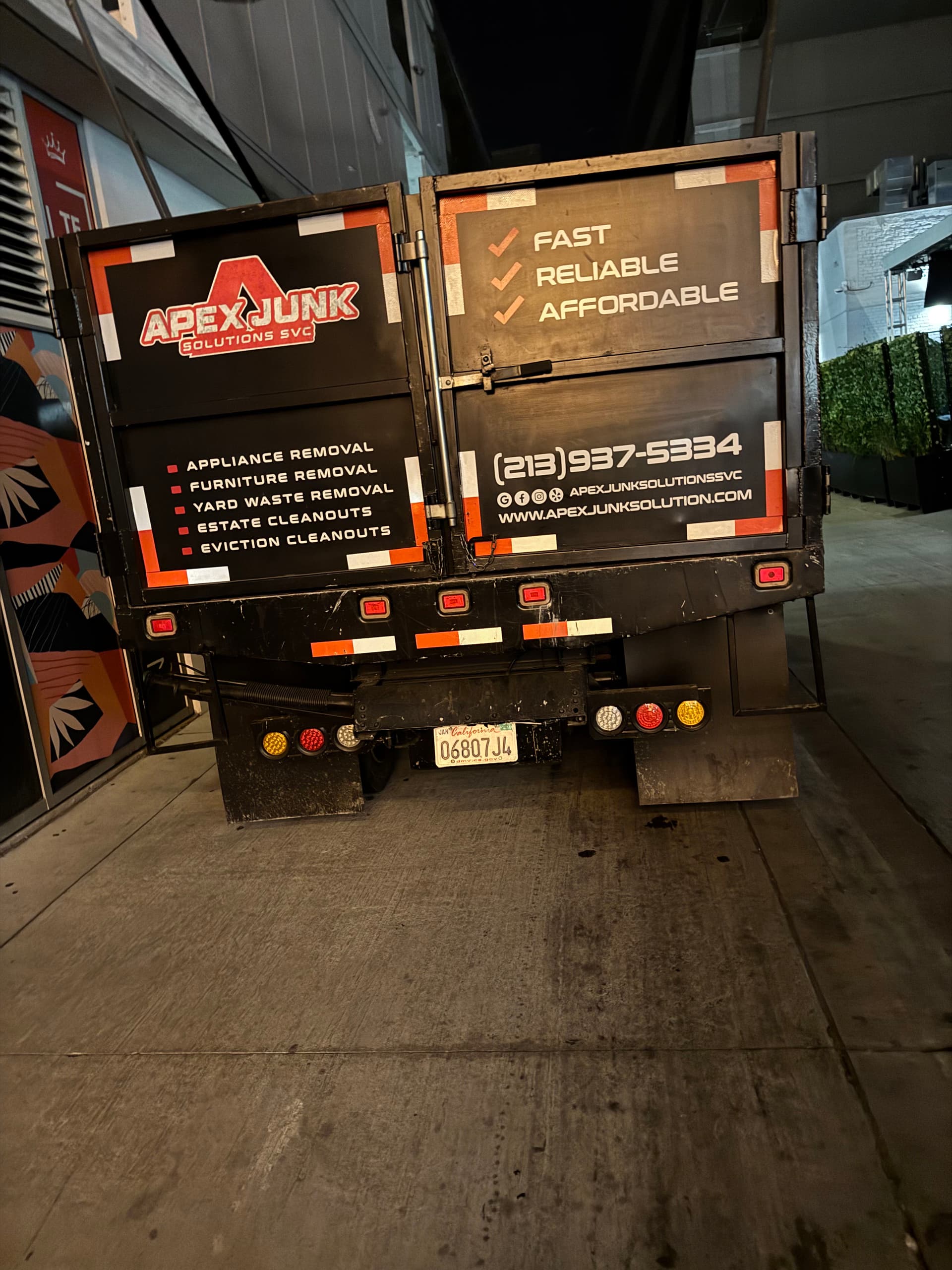 Gallery photos for Late-Night Furniture Removal in West Hollywood: Image #1