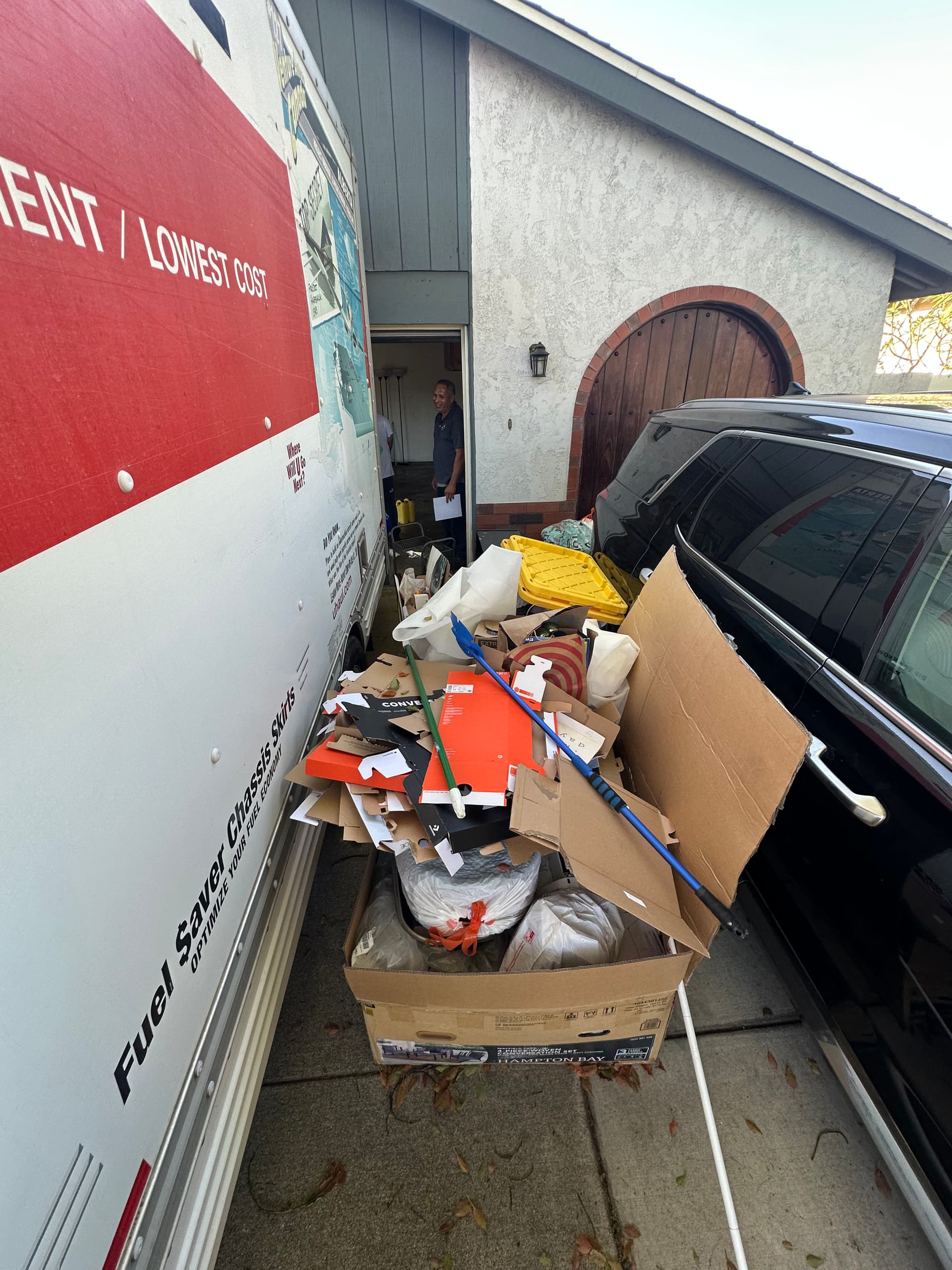 Gallery photos for Driveway Junk Removal Clears Out a Packed Pomona Property: Image #2