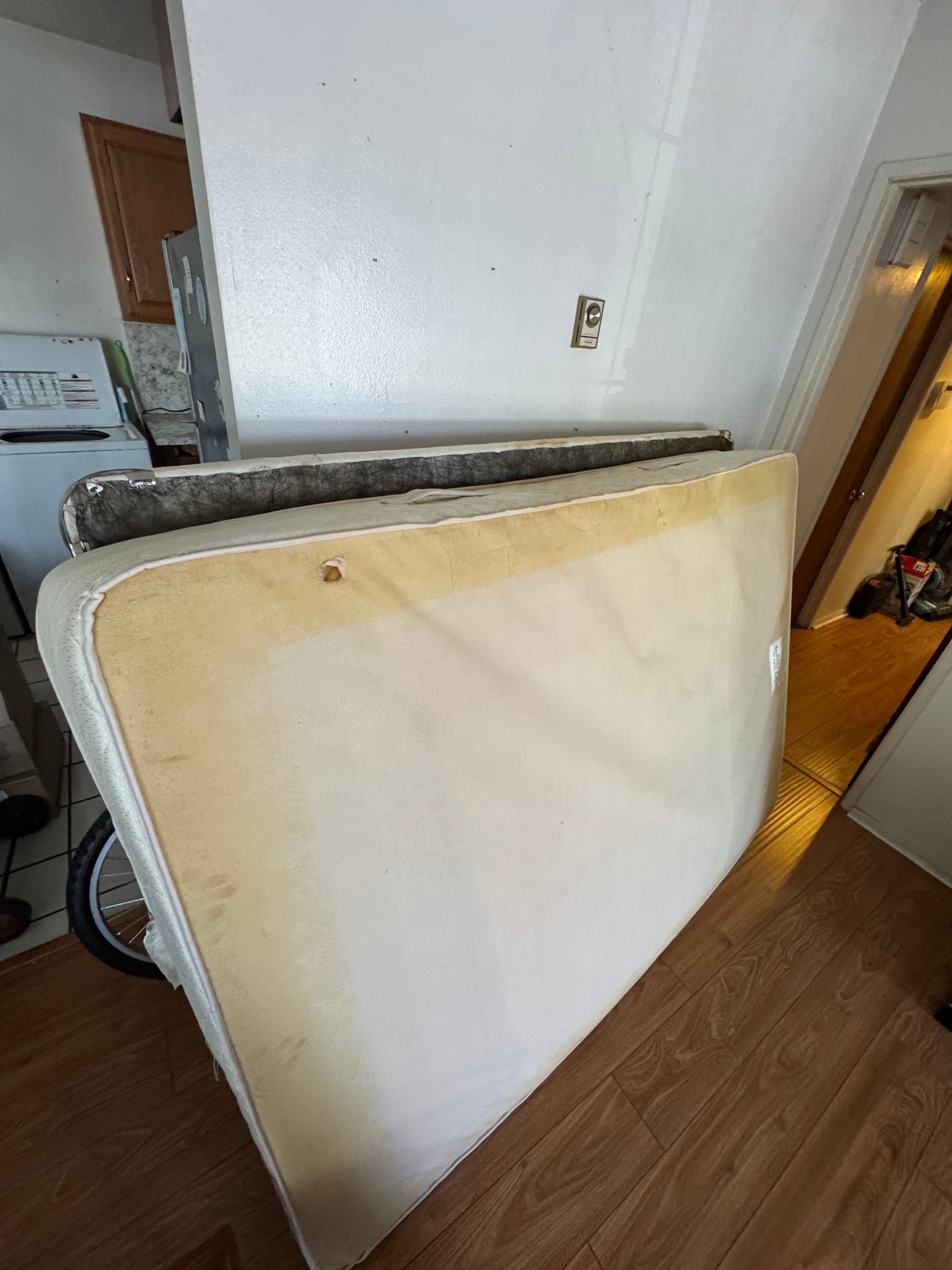 Gallery photos for Bedroom Furniture and Mattress Removal Done Right in Torrance: Image #1