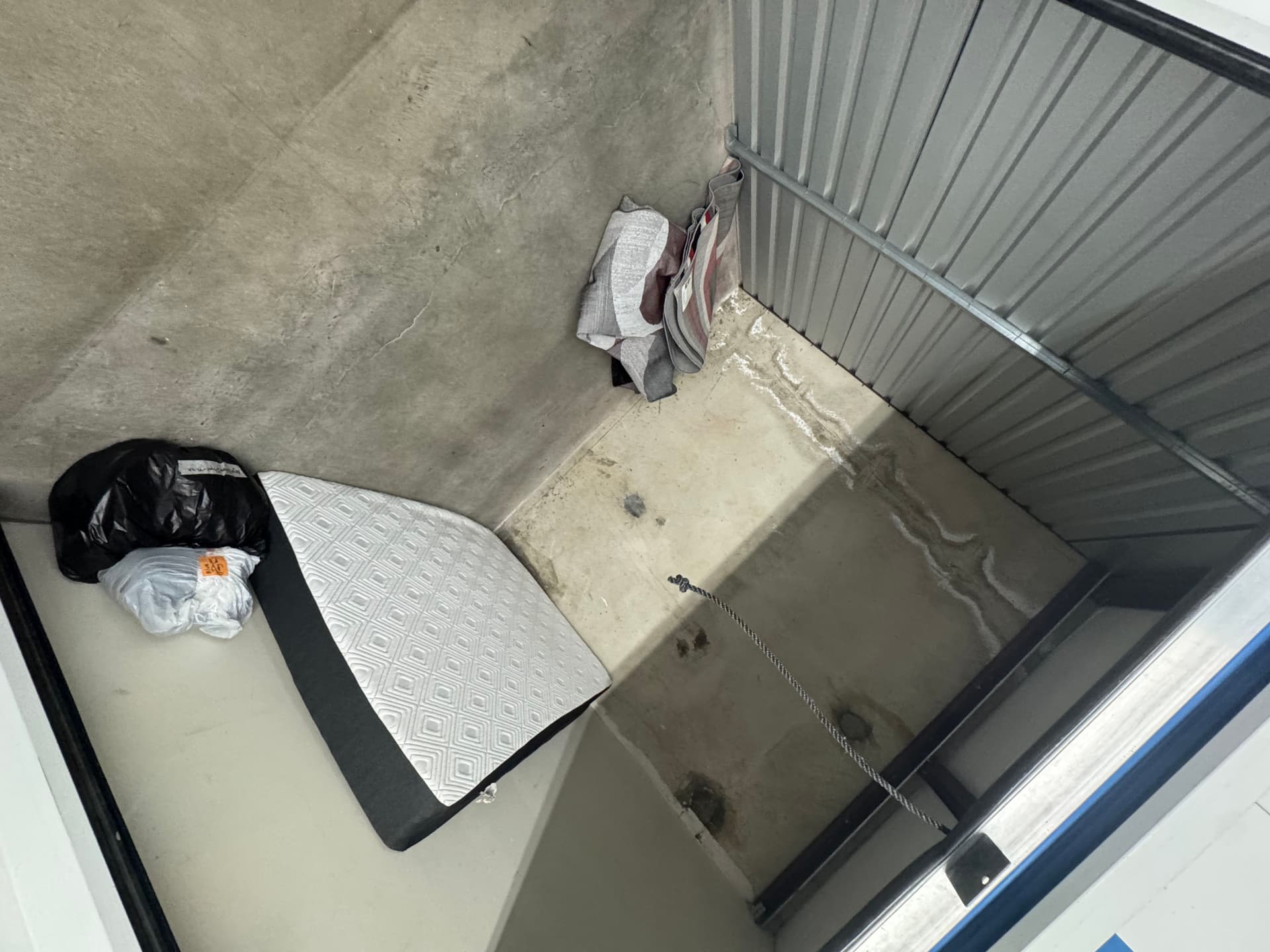 Gallery photos for Mattress Removal in Redondo Beach and Hawthorne - Two Jobs, One Run: Image #7