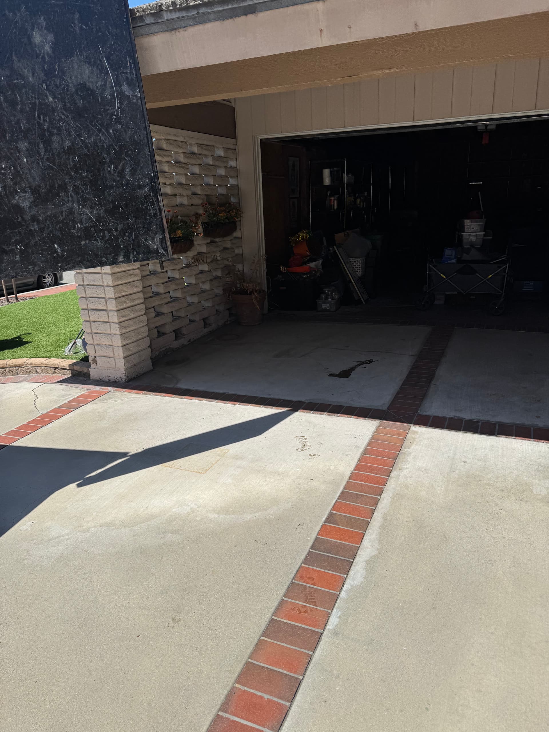 Gallery photos for Estate Garage Cleanout in Cerritos Gets the Full Treatment: Image #3