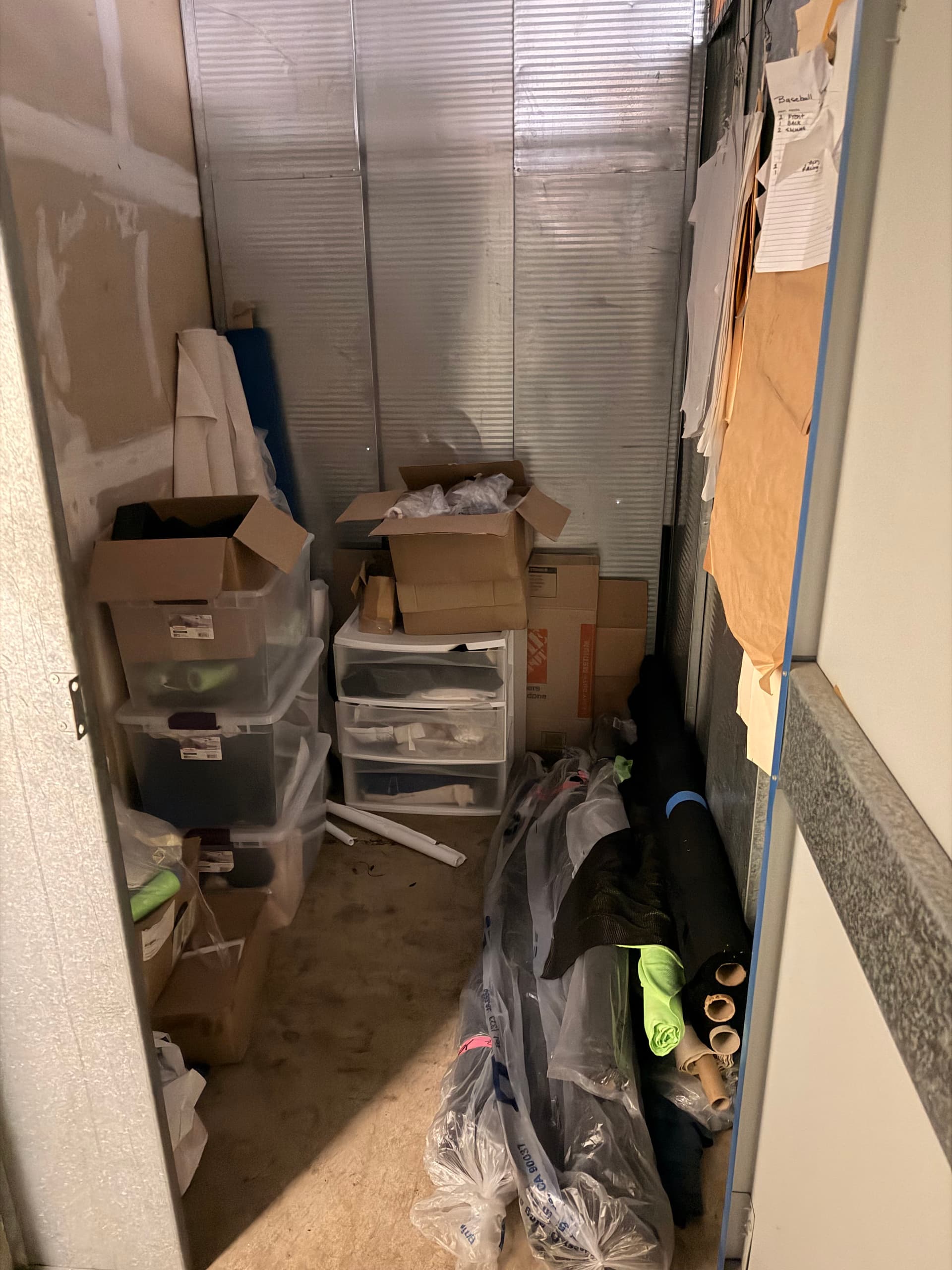 Same-Day Storage Unit Cleanout in Koreatown Los Angeles image