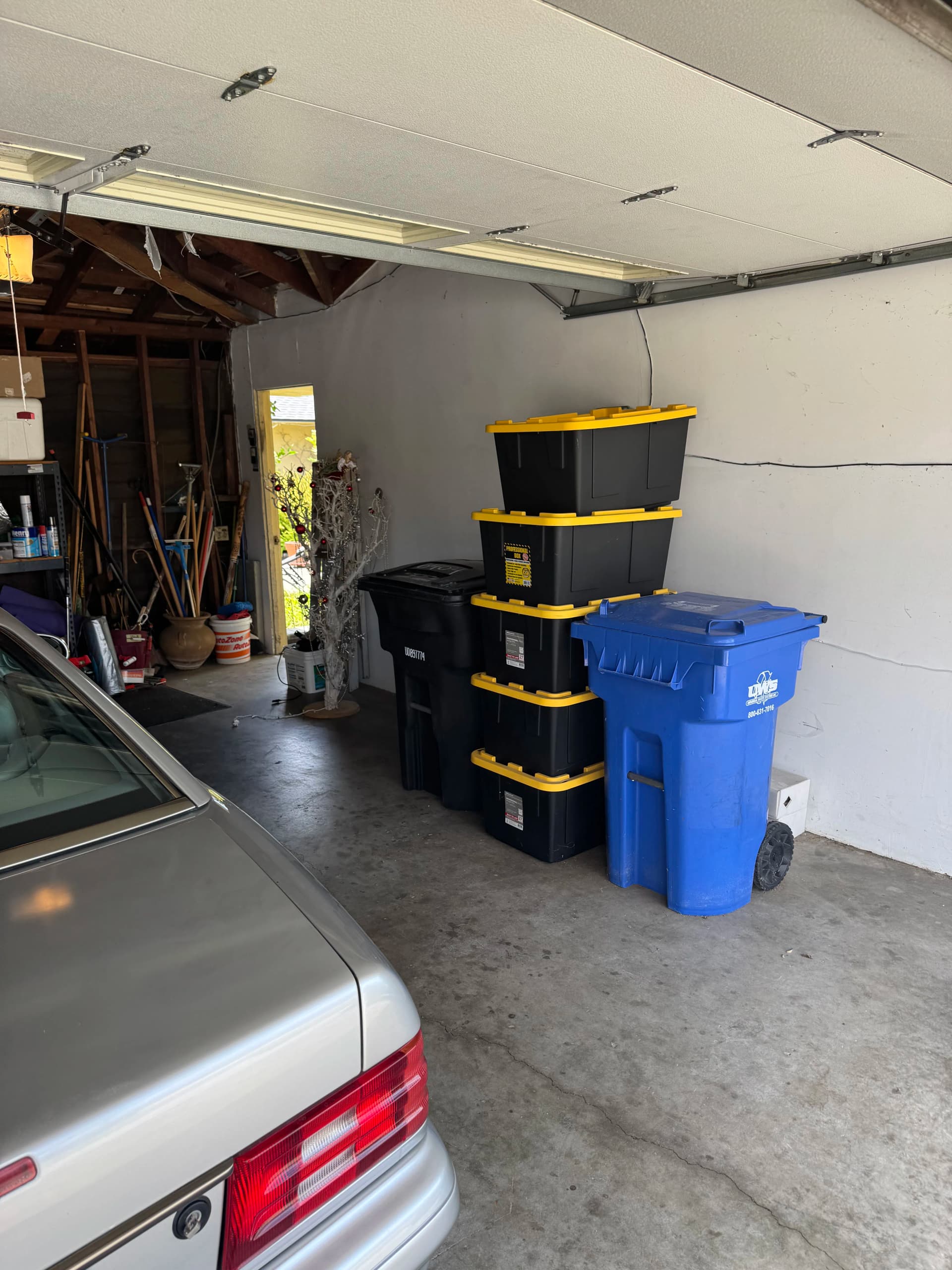 Gallery photos for Garage Cleanout Gets It Done in Baldwin Hills: Image #4