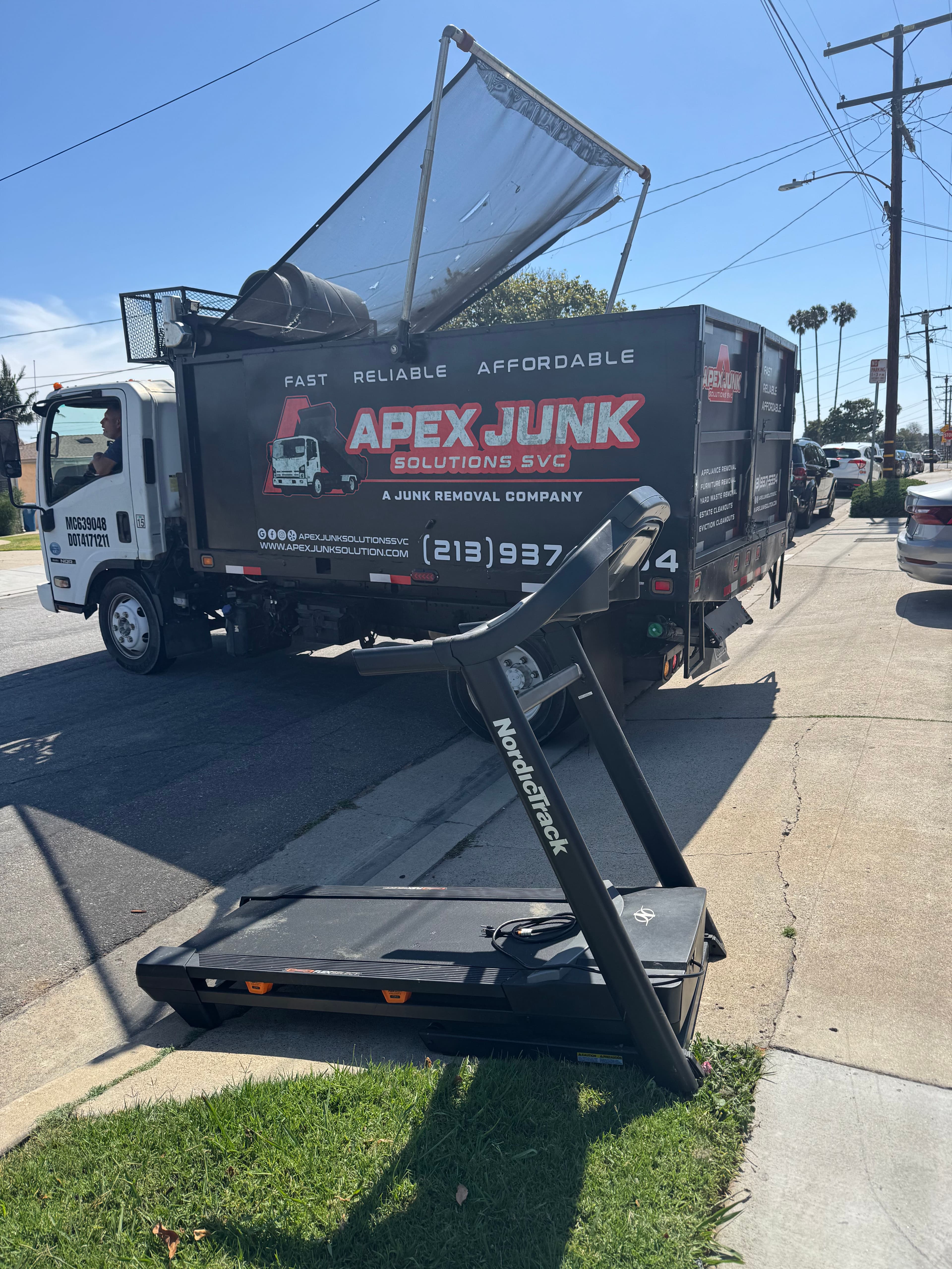 Project Heavy Bulky Item and Junk Removal in Gardena CA image