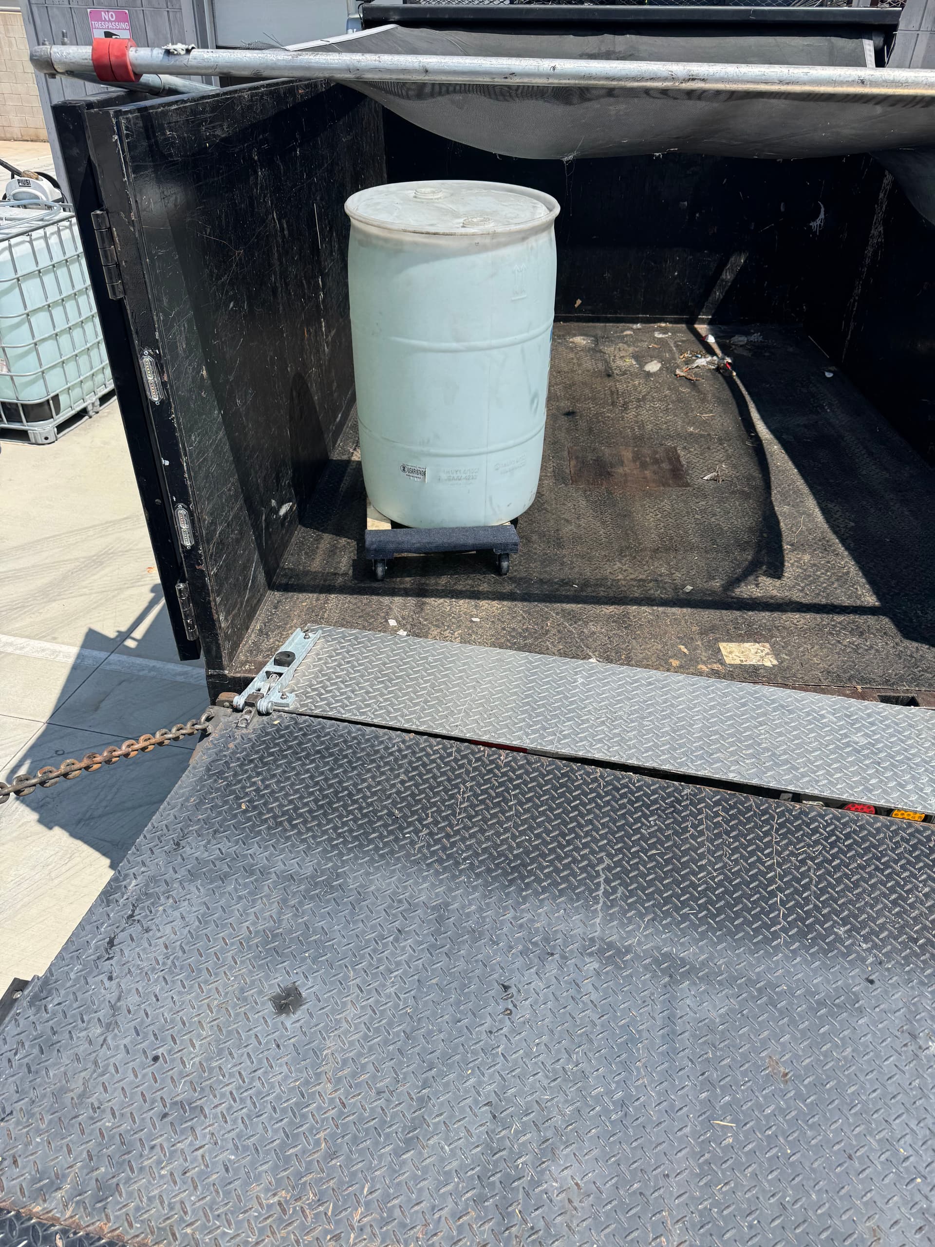 Gallery photos for 900 lb Vending Machine and Full Office Storage Cleanout in Downey CA: Image #6