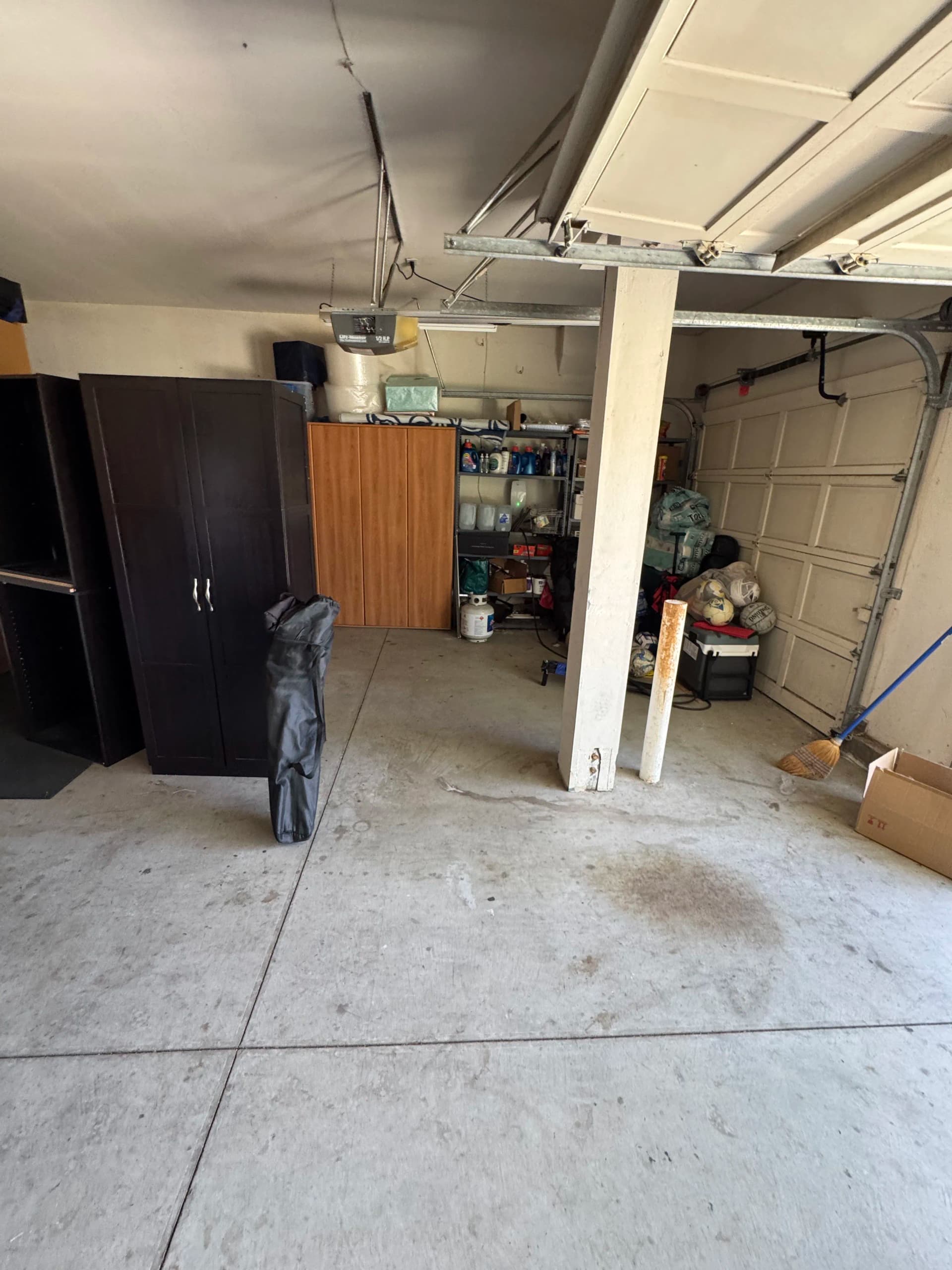 Gallery photos for Garage Cleanout Done Right in Baldwin Hills Los Angeles: Image #5
