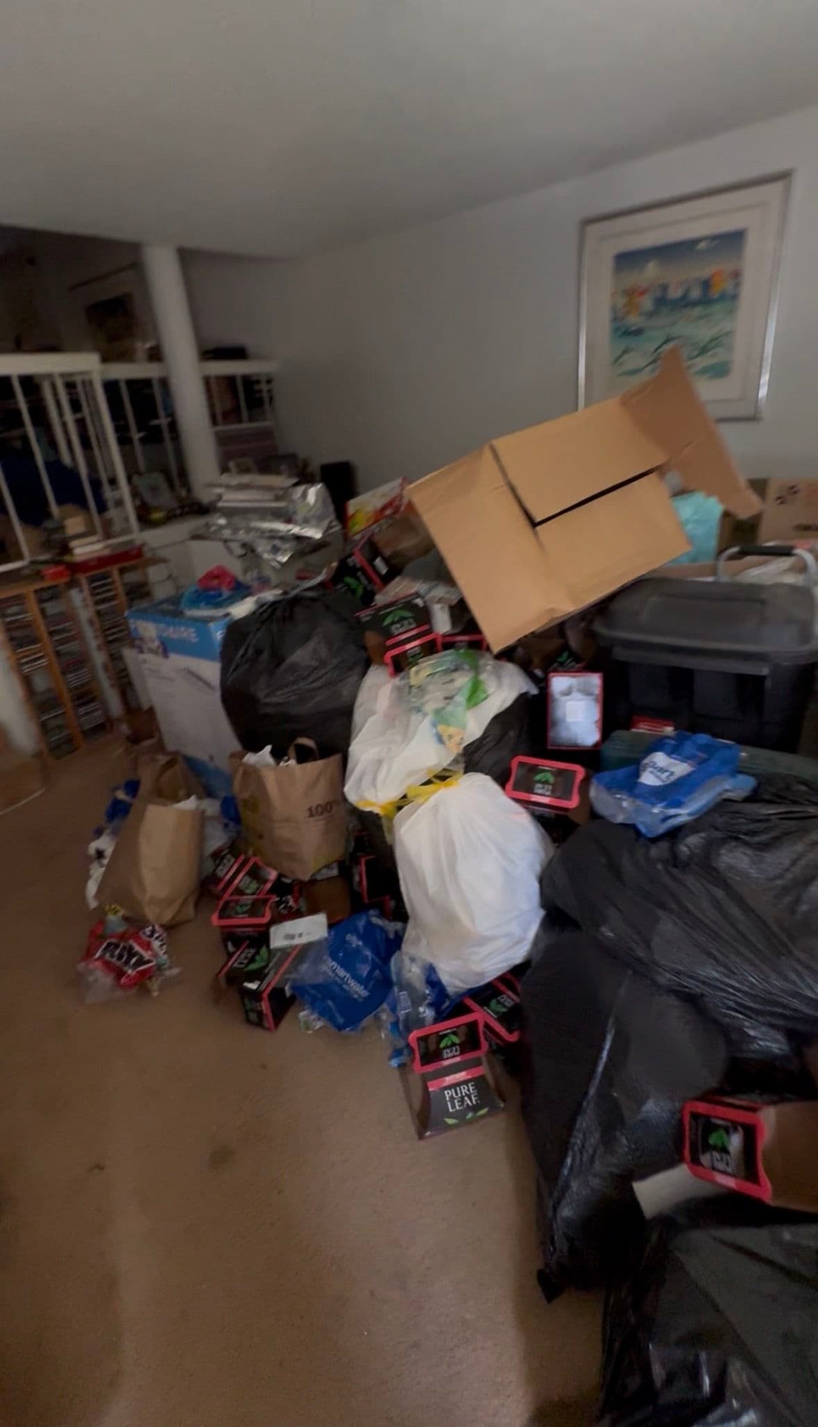 Gallery photos for Redondo Beach Condo Cleanout After 3 Years of Buildup: Image #2
