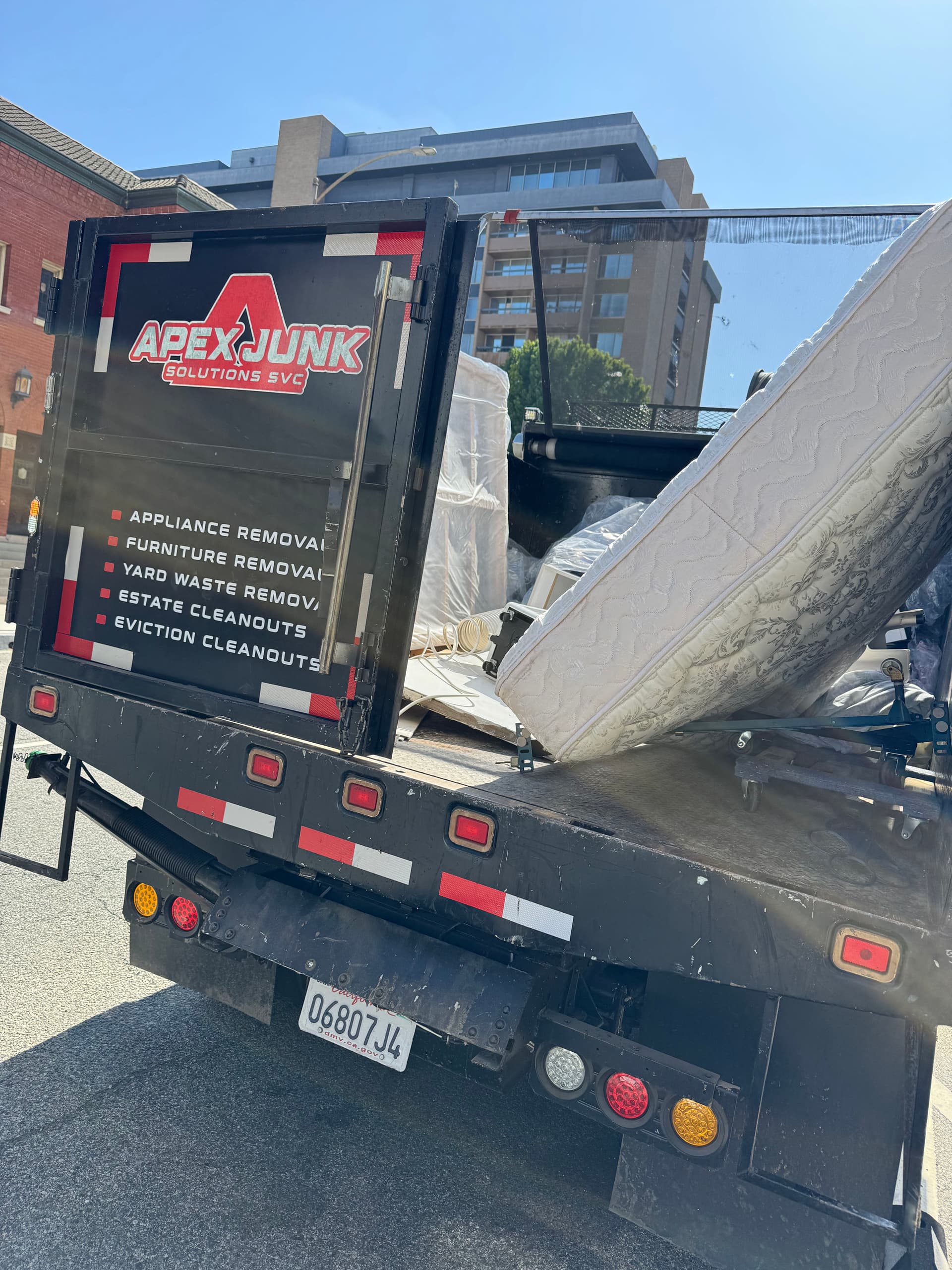 Gallery photos for Mattress and Bed Frame Removal Gets Downtown Long Beach Property Listing-Ready: Image #2