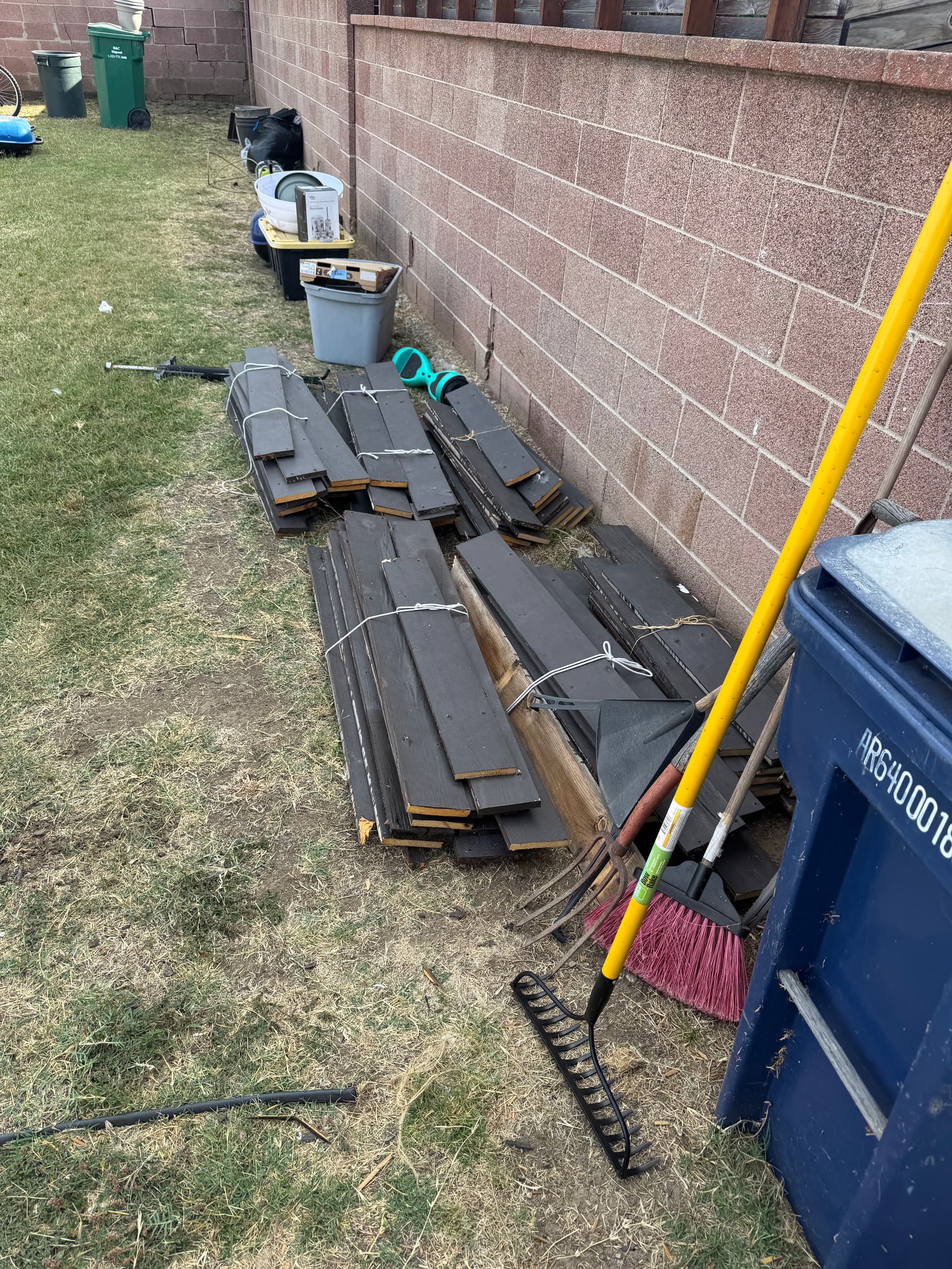 Gallery photos for Backyard Cleanout Clears Wood and Debris in Los Angeles: Image #3