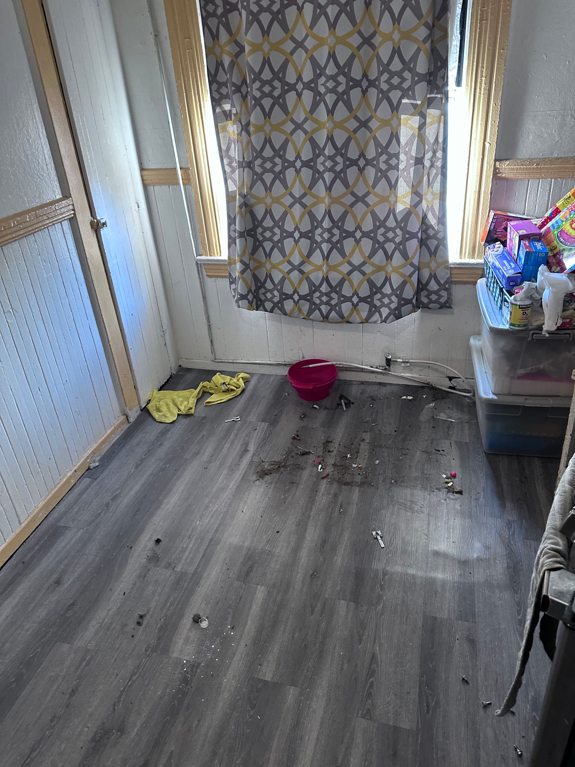 Gallery photos for Tight Space Fridge Removal Handled Right in Los Angeles: Image #3