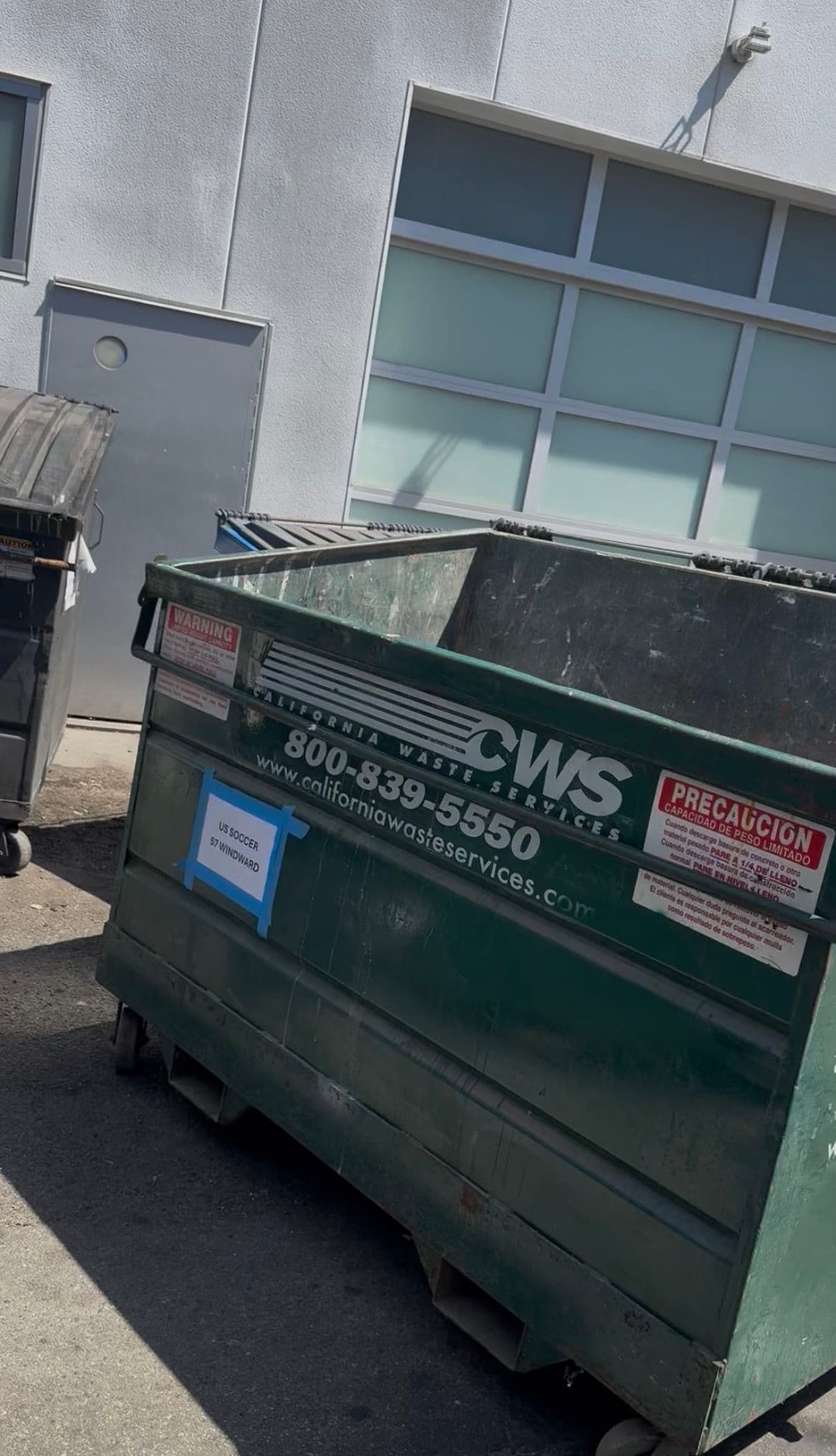Gallery photos for World Cup Overflow Trash Cleanup in Venice CA: Image #2