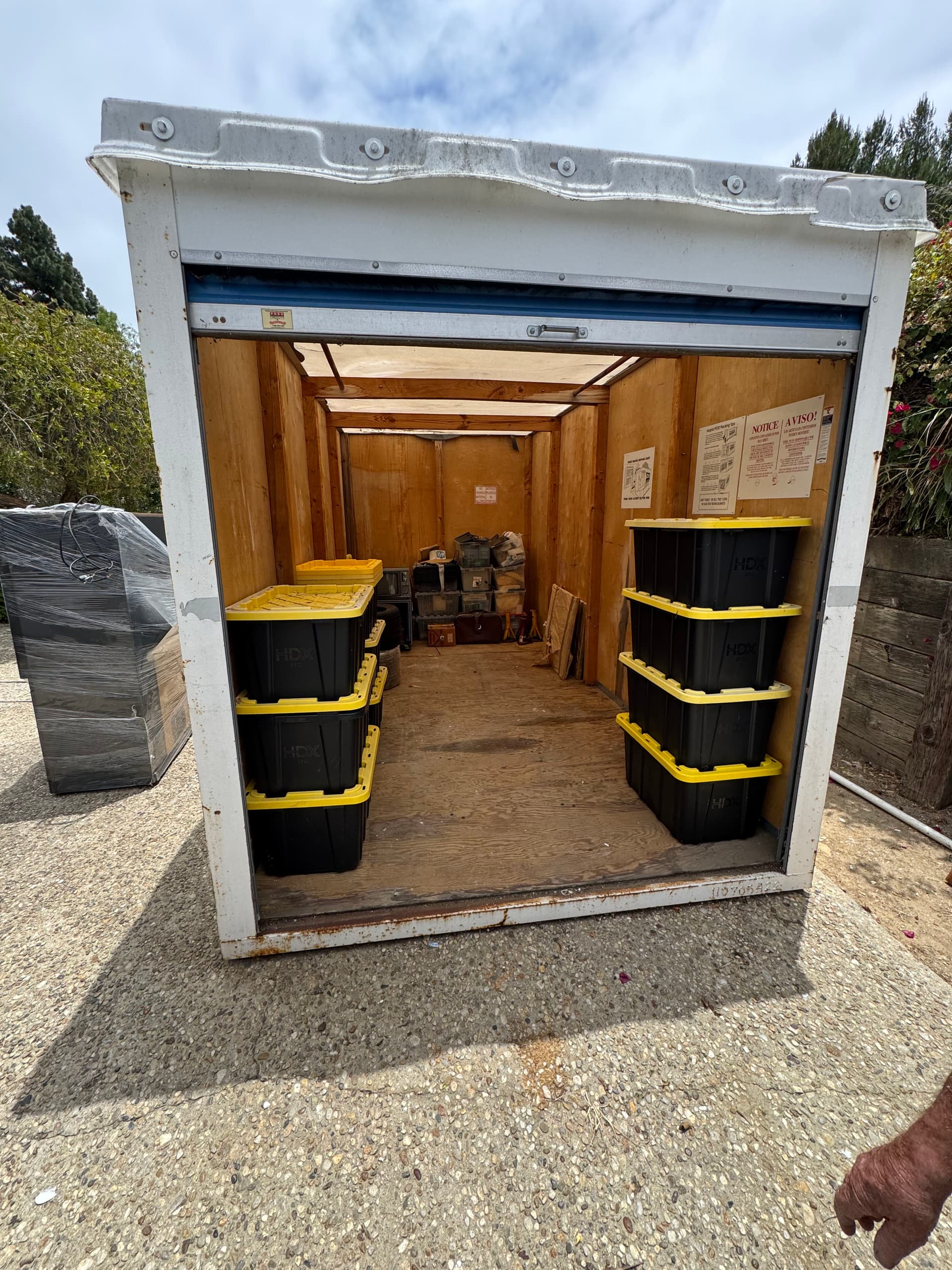 Gallery photos for POD Cleanout and Junk Removal in Rancho Palos Verdes: Image #2