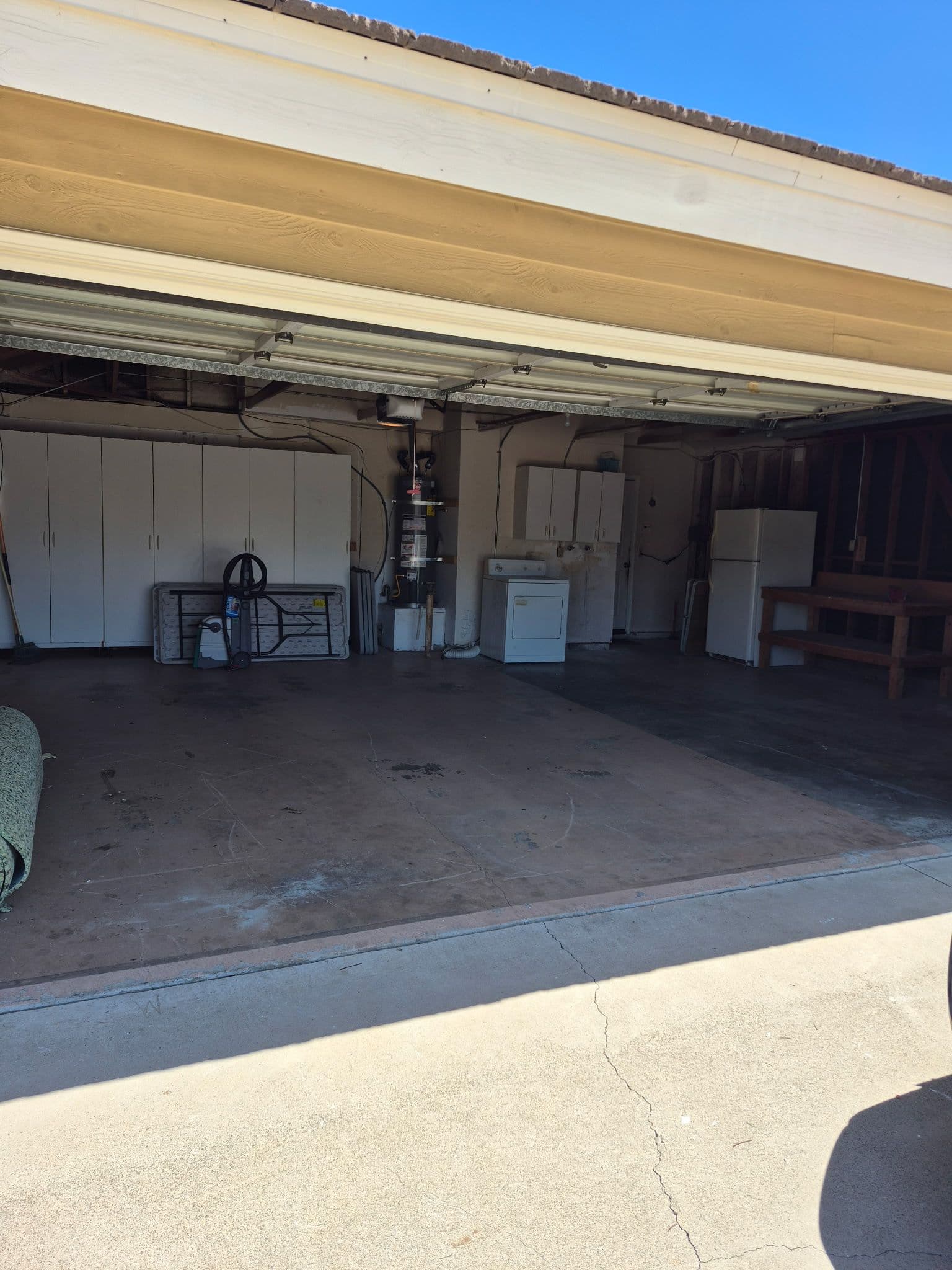Gallery photos for Full Garage Cleanout for a Longtime Client in Brea: Image #4