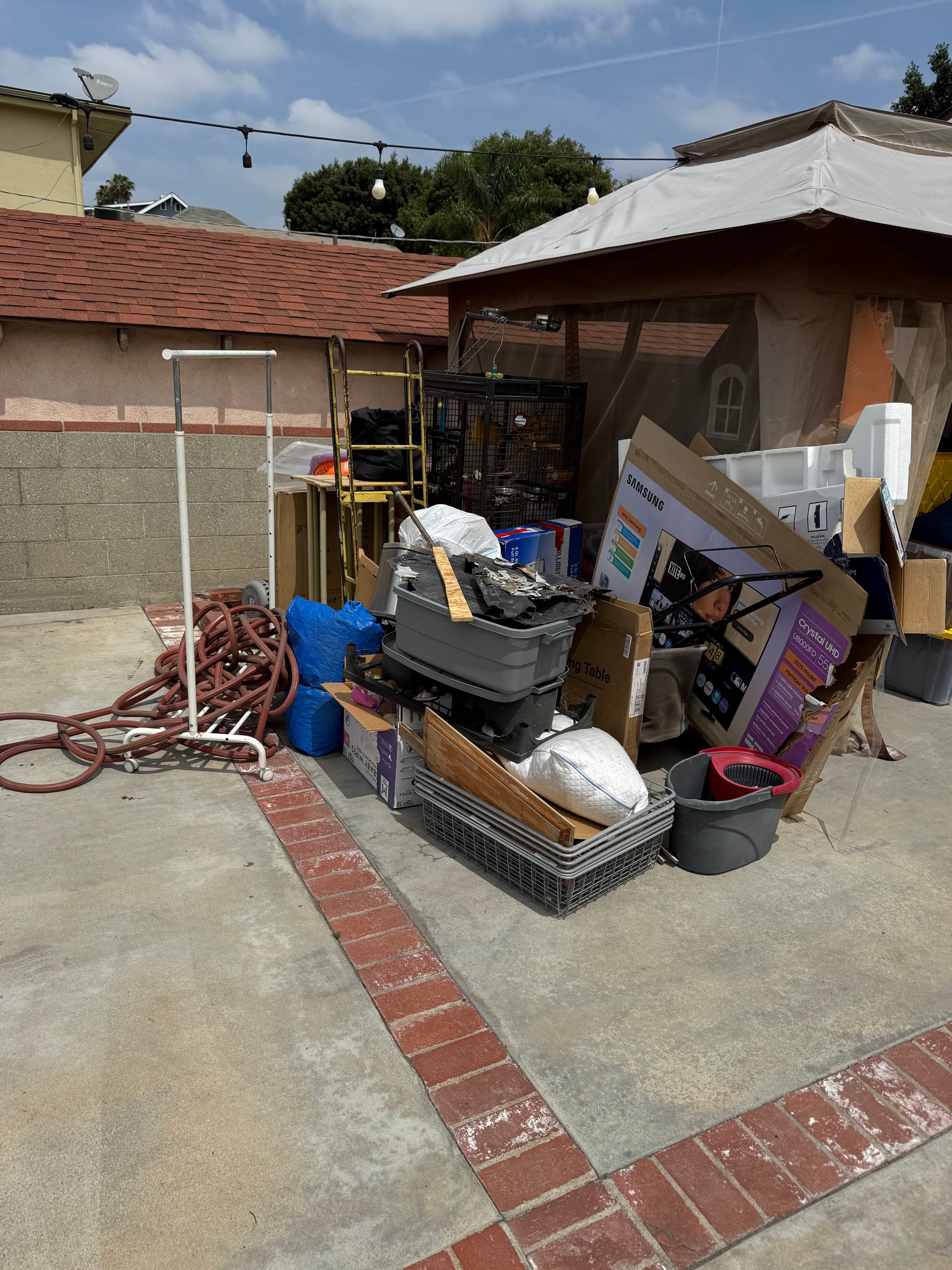 Backyard Junk Removal Done Right in Los Angeles image