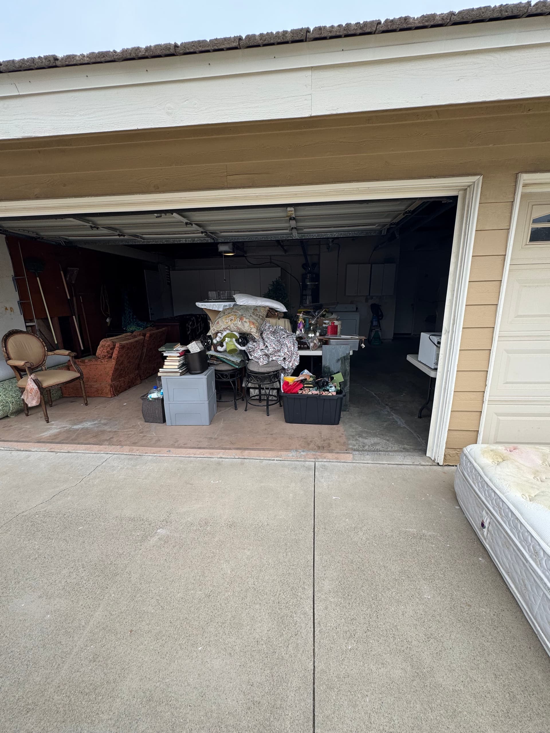 Gallery photos for Full Garage Cleanout for a Longtime Client in Brea: Image #1