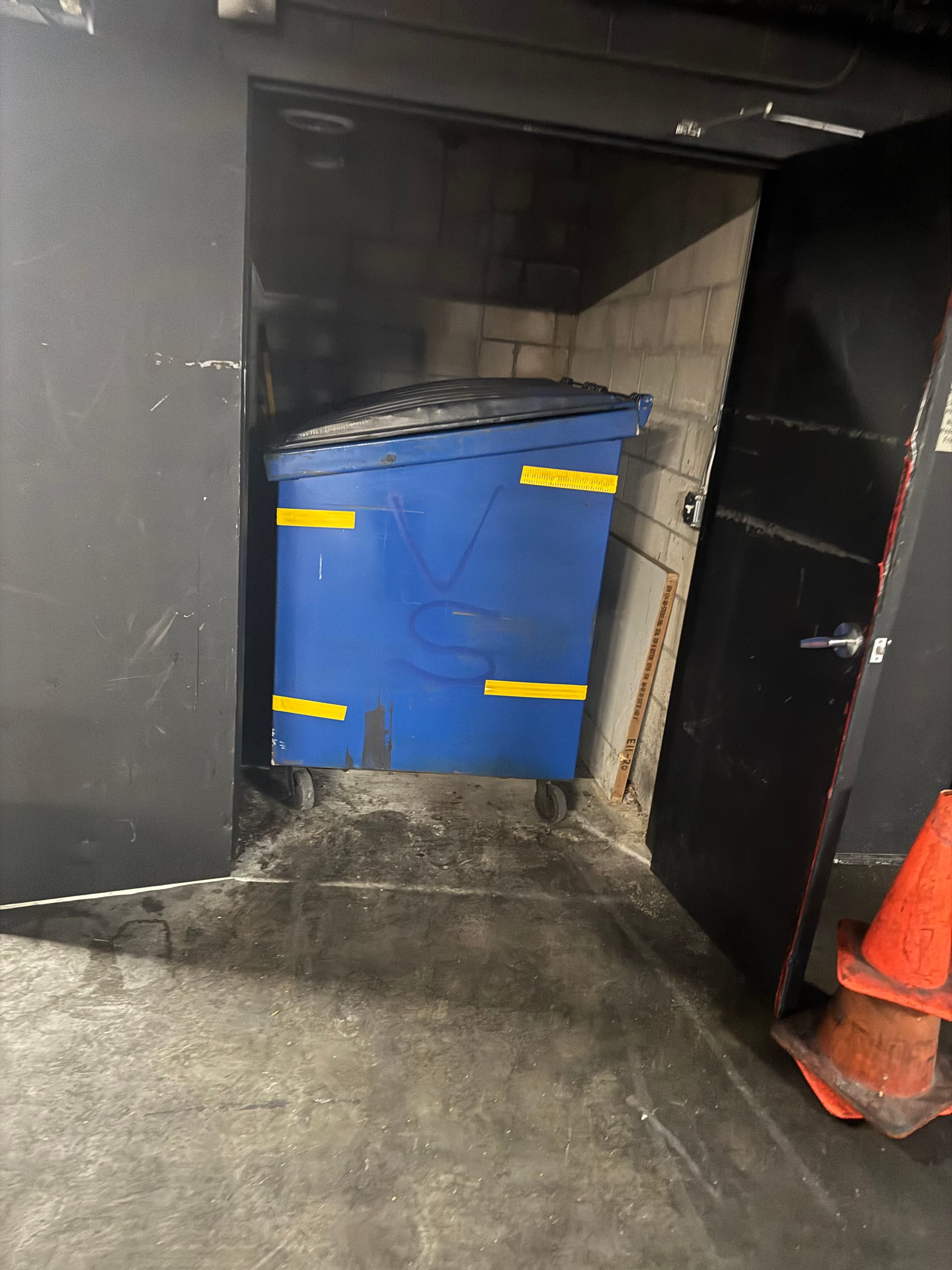 Gallery photos for Underground Parking Cleanout in Hollywood CA: Image #5